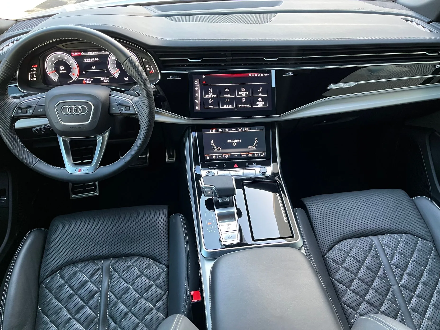 Audi Q8 (4M) превью 7