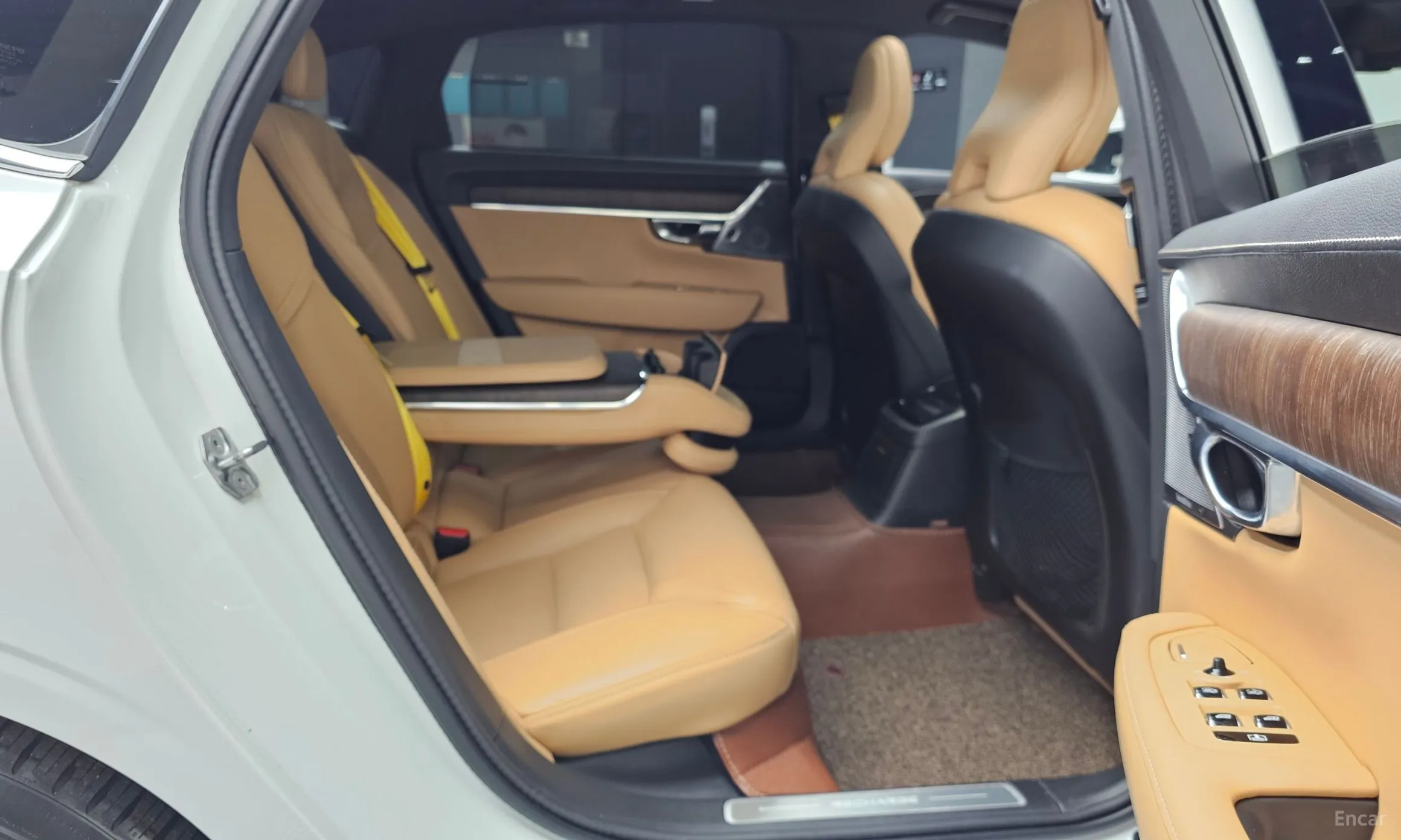 Volvo S90 превью 12