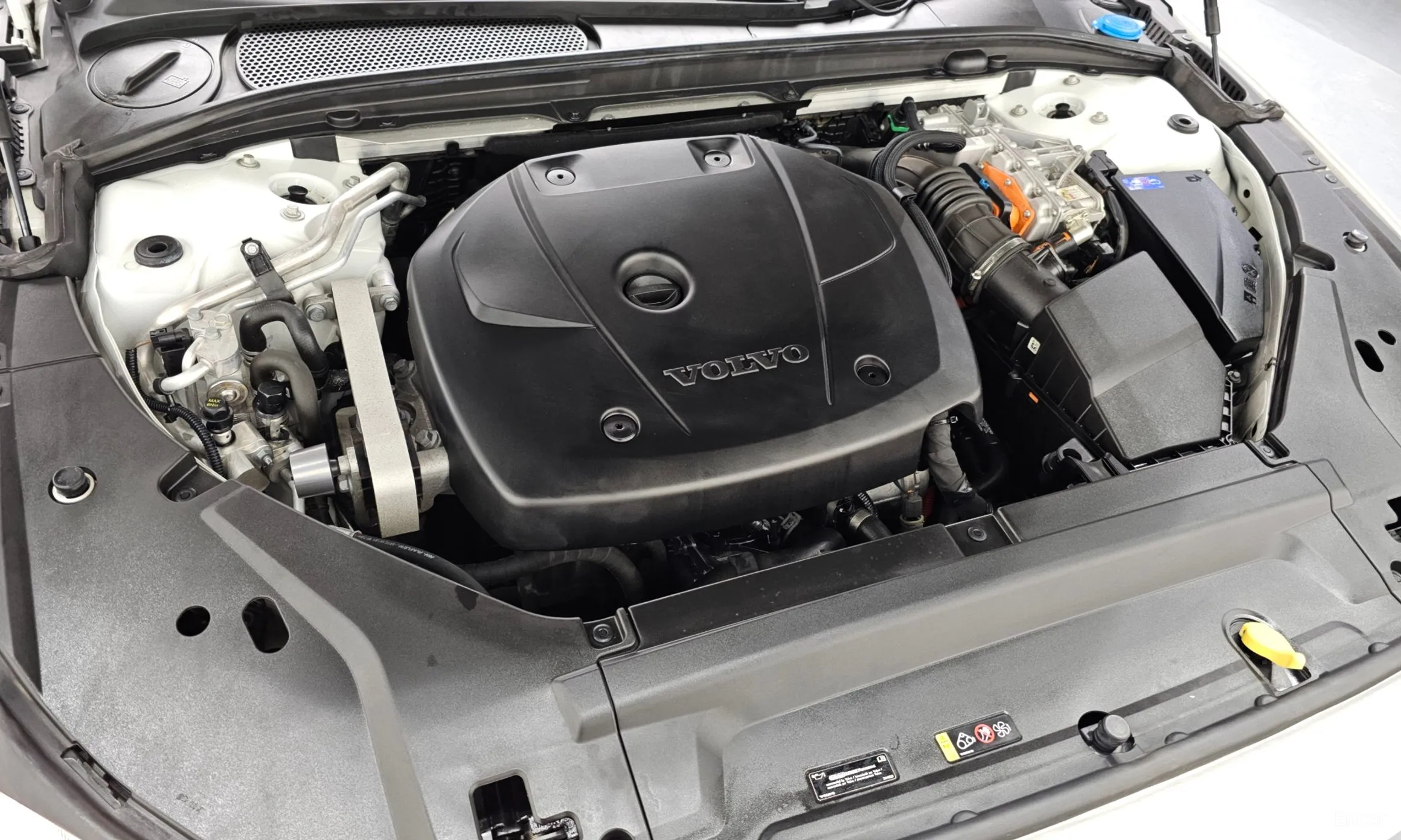 Volvo S90 превью 6