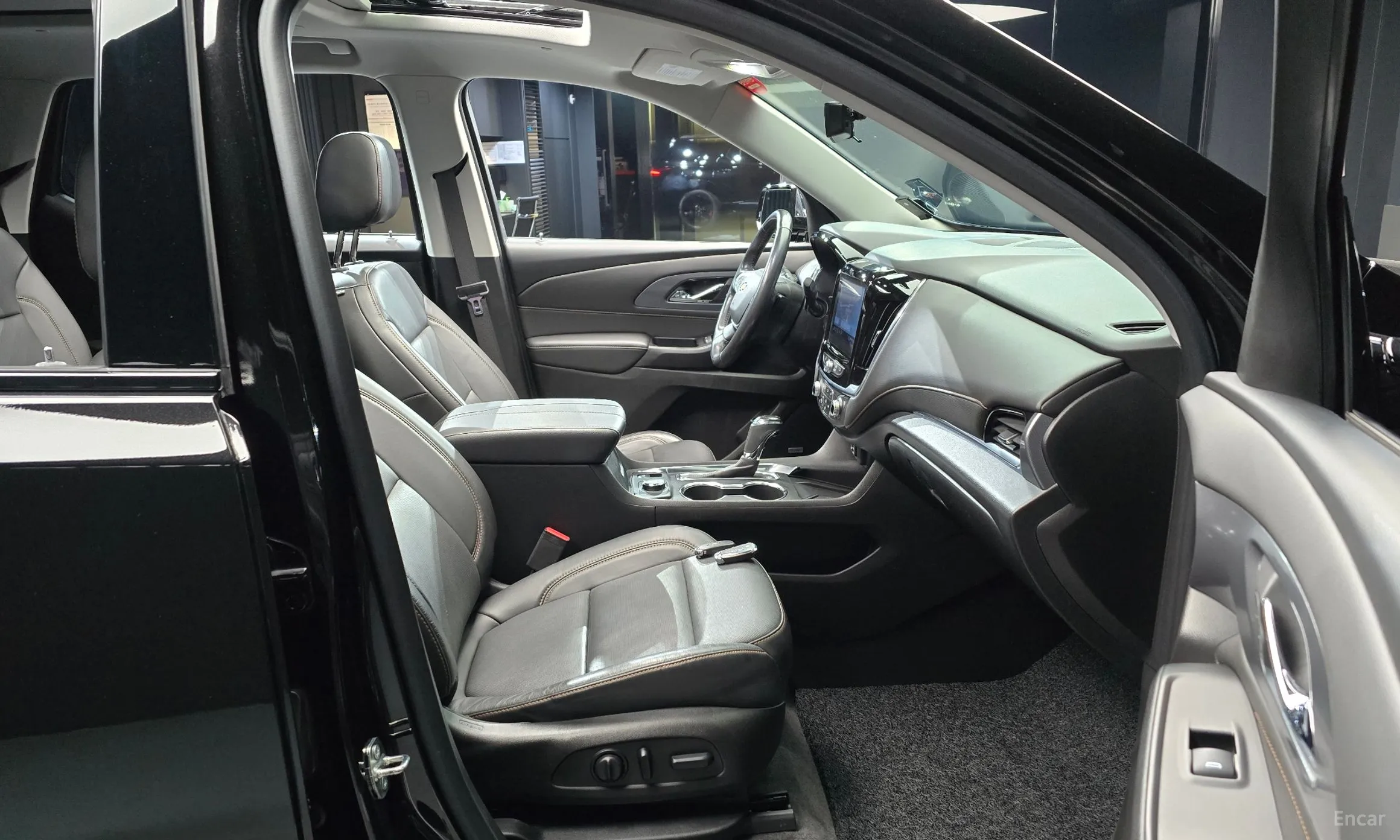 Chevrolet (GM Daewoo) Traverse превью 10