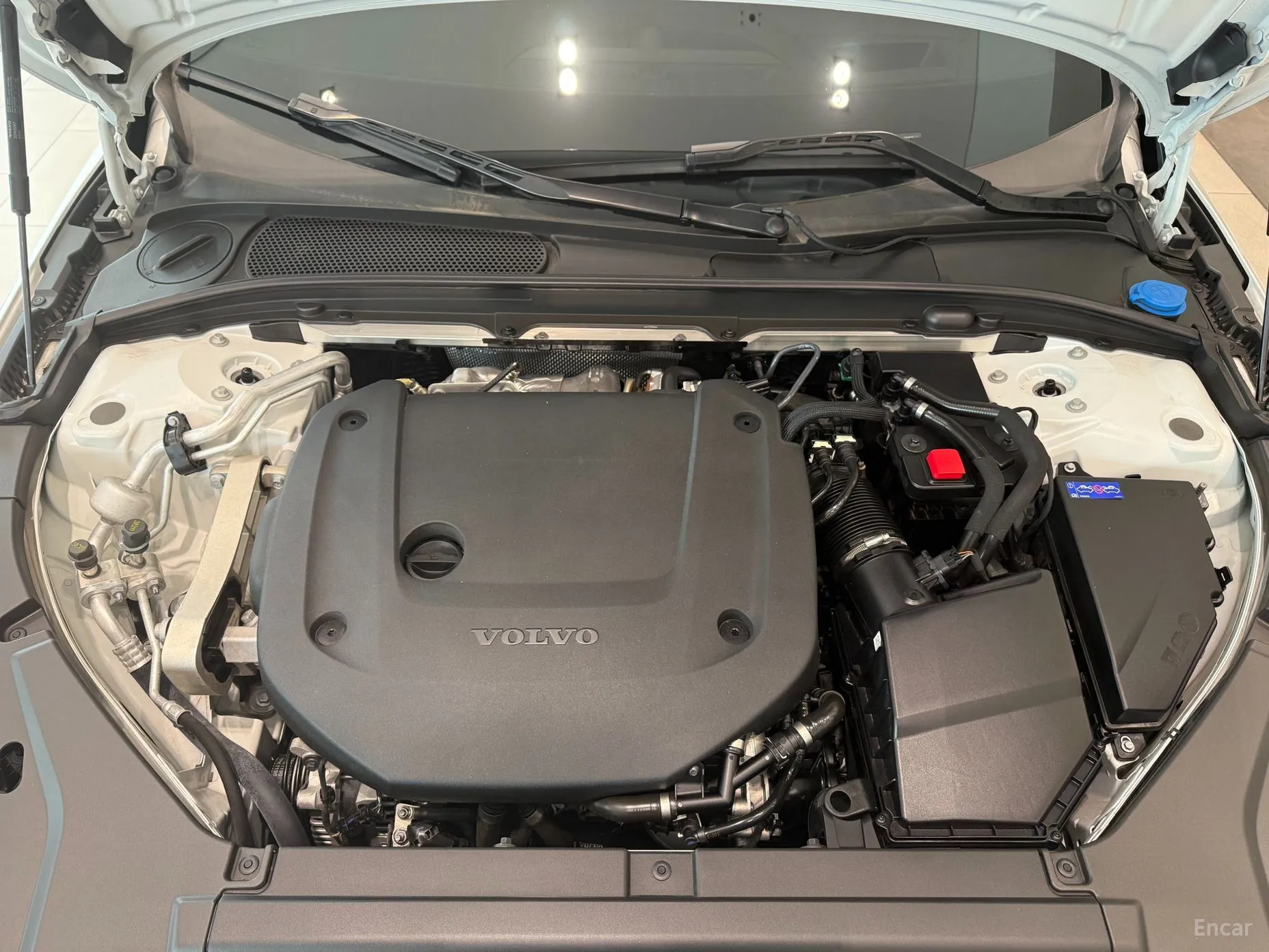Volvo S90 превью 6