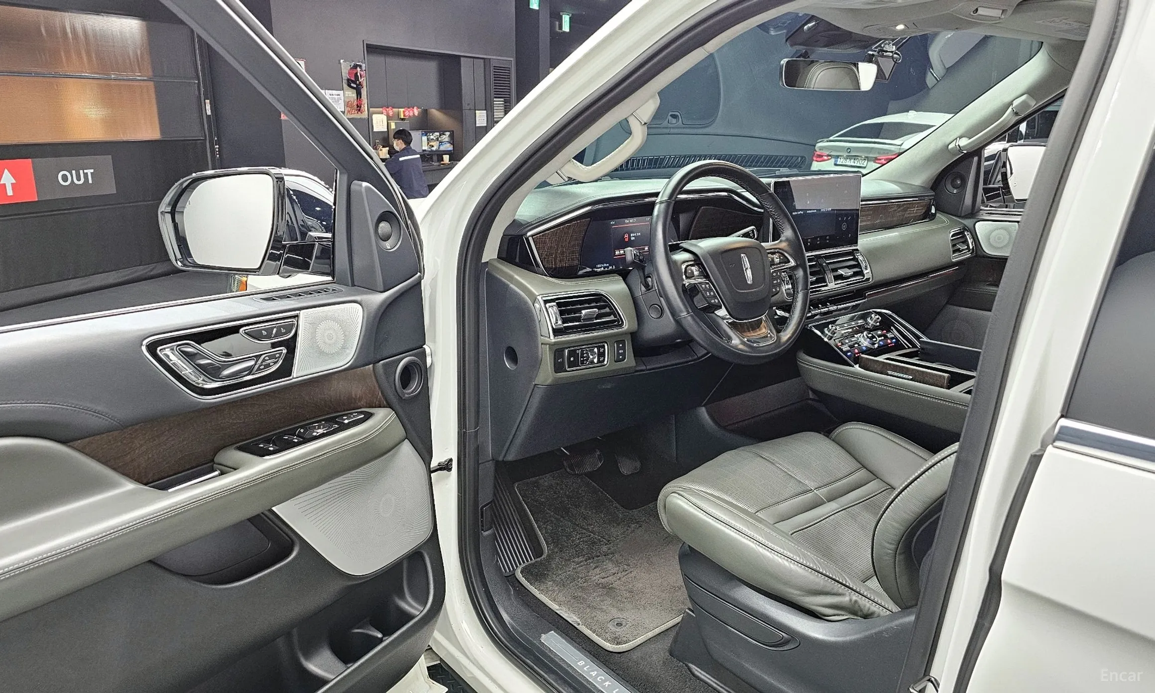 Lincoln Navigator 4th generation превью 11