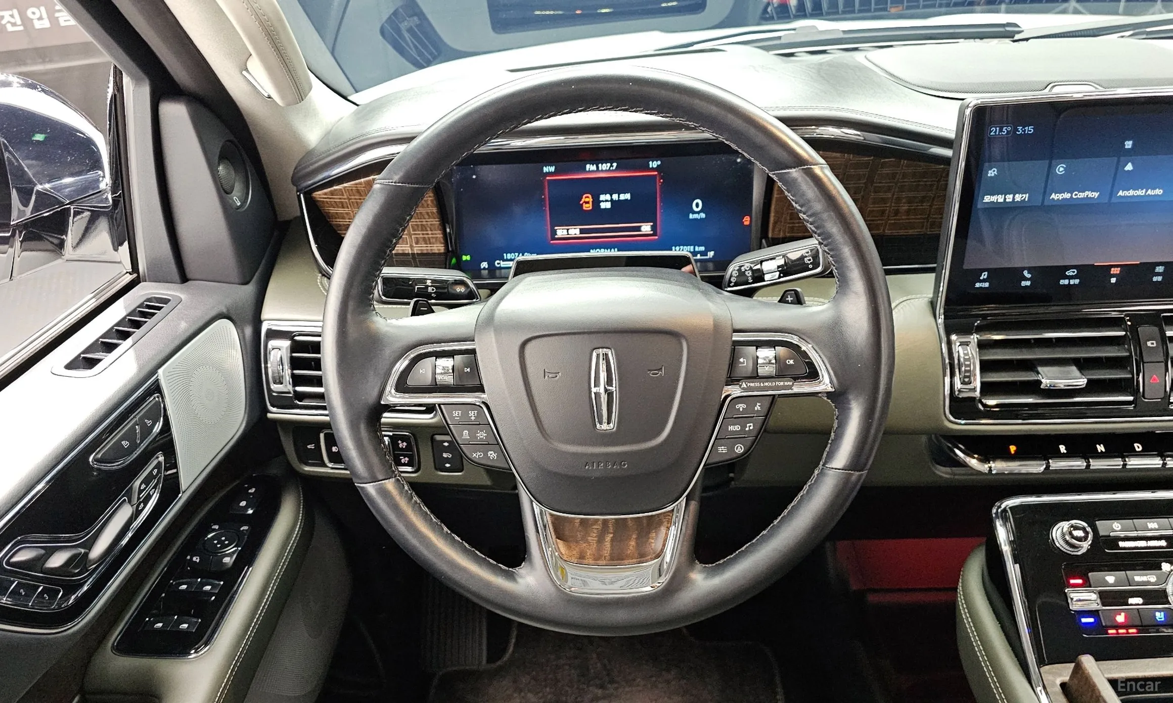 Lincoln Navigator 4th generation превью 13