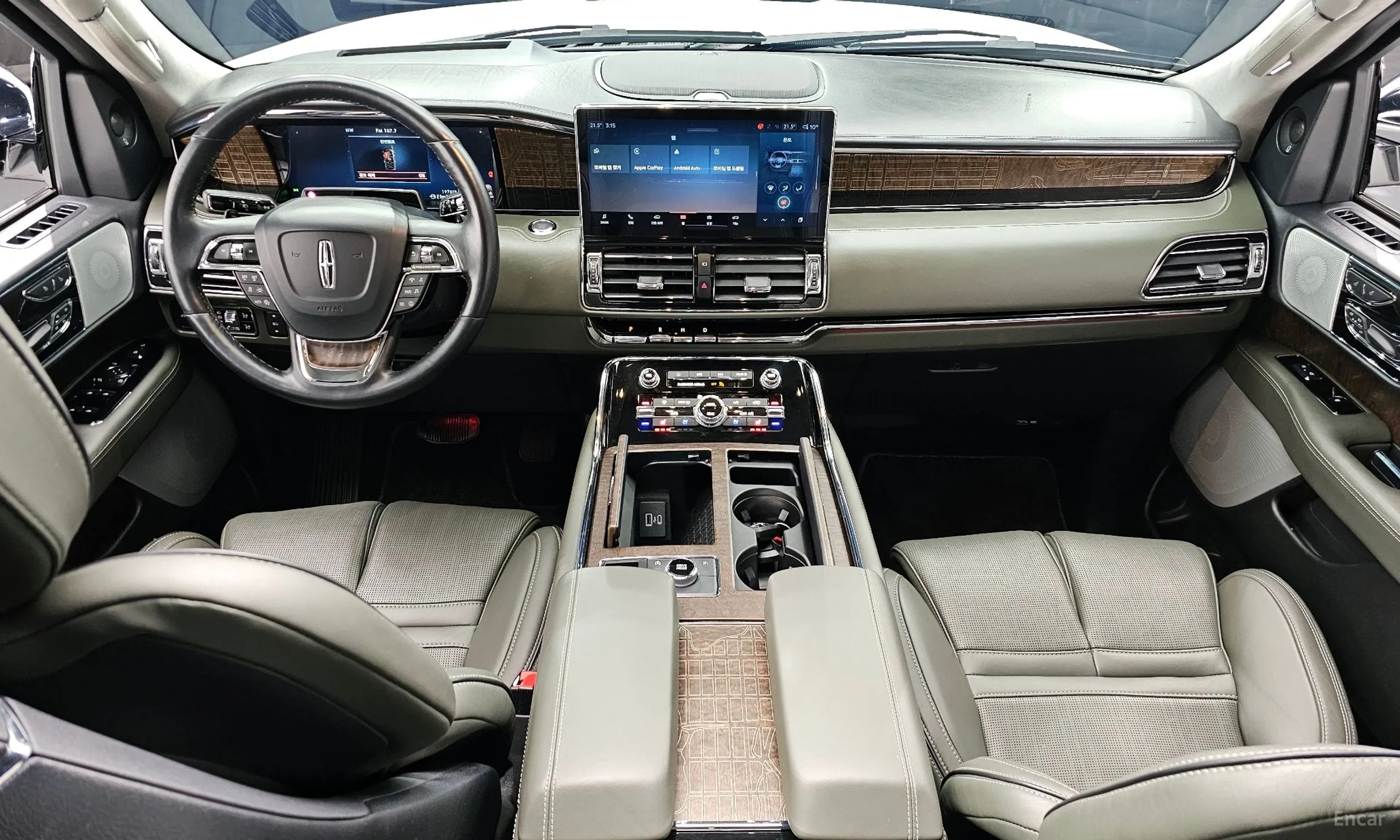 Lincoln Navigator 4th generation превью 7