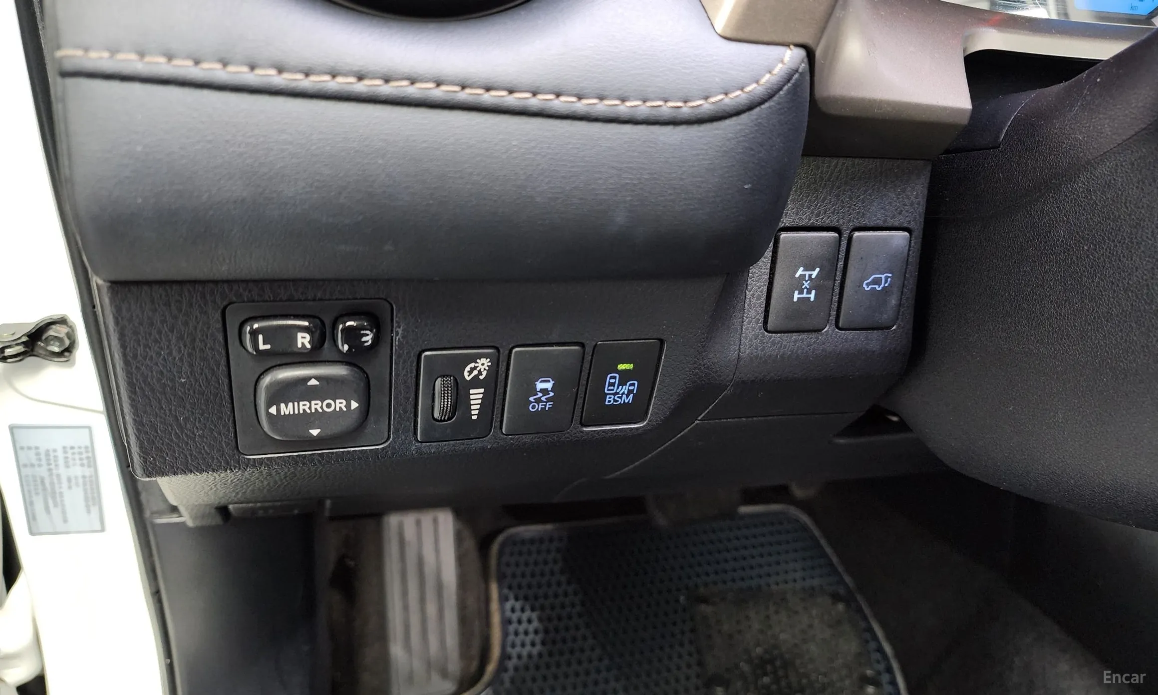 Toyota RAV4 превью 18