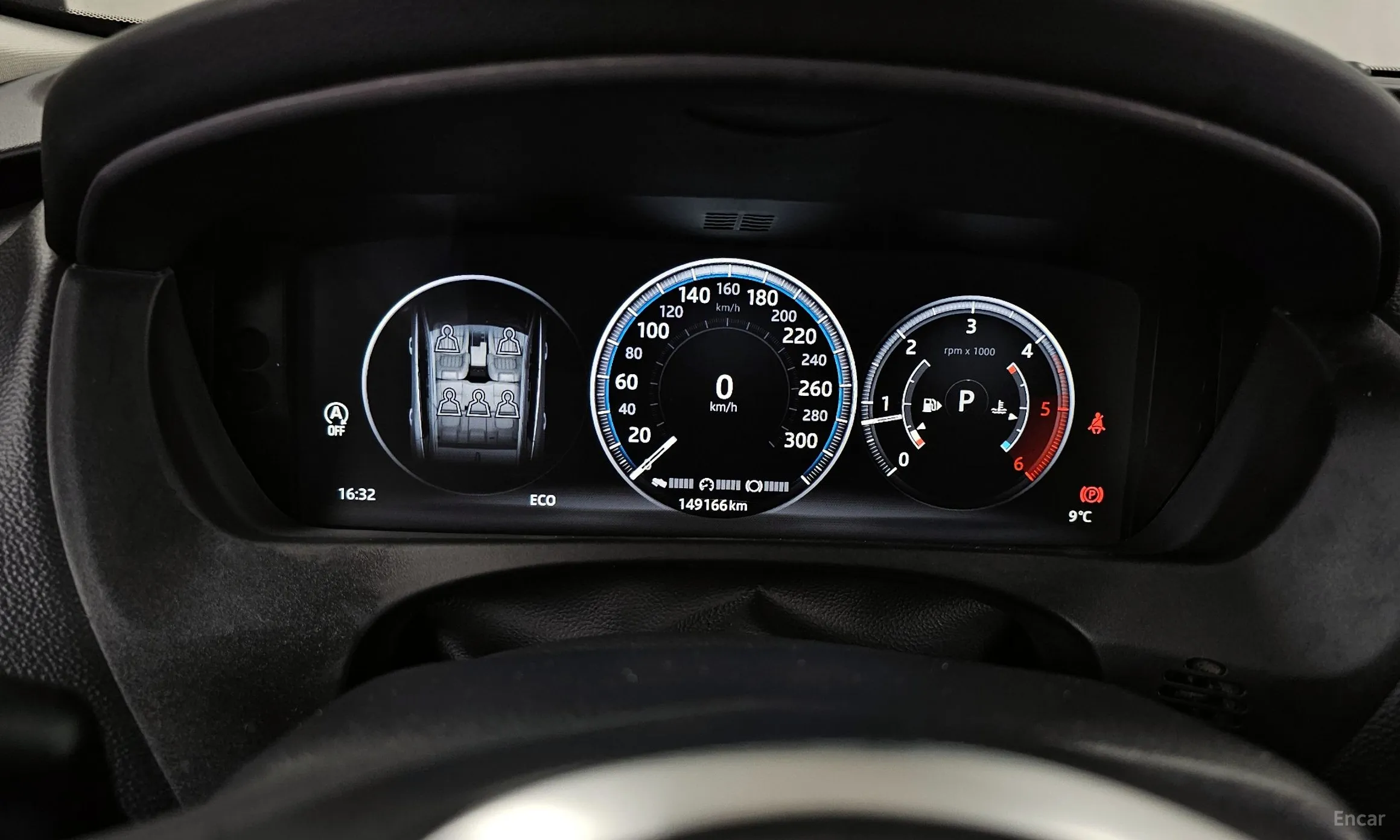 Jaguar F-PACE превью 8