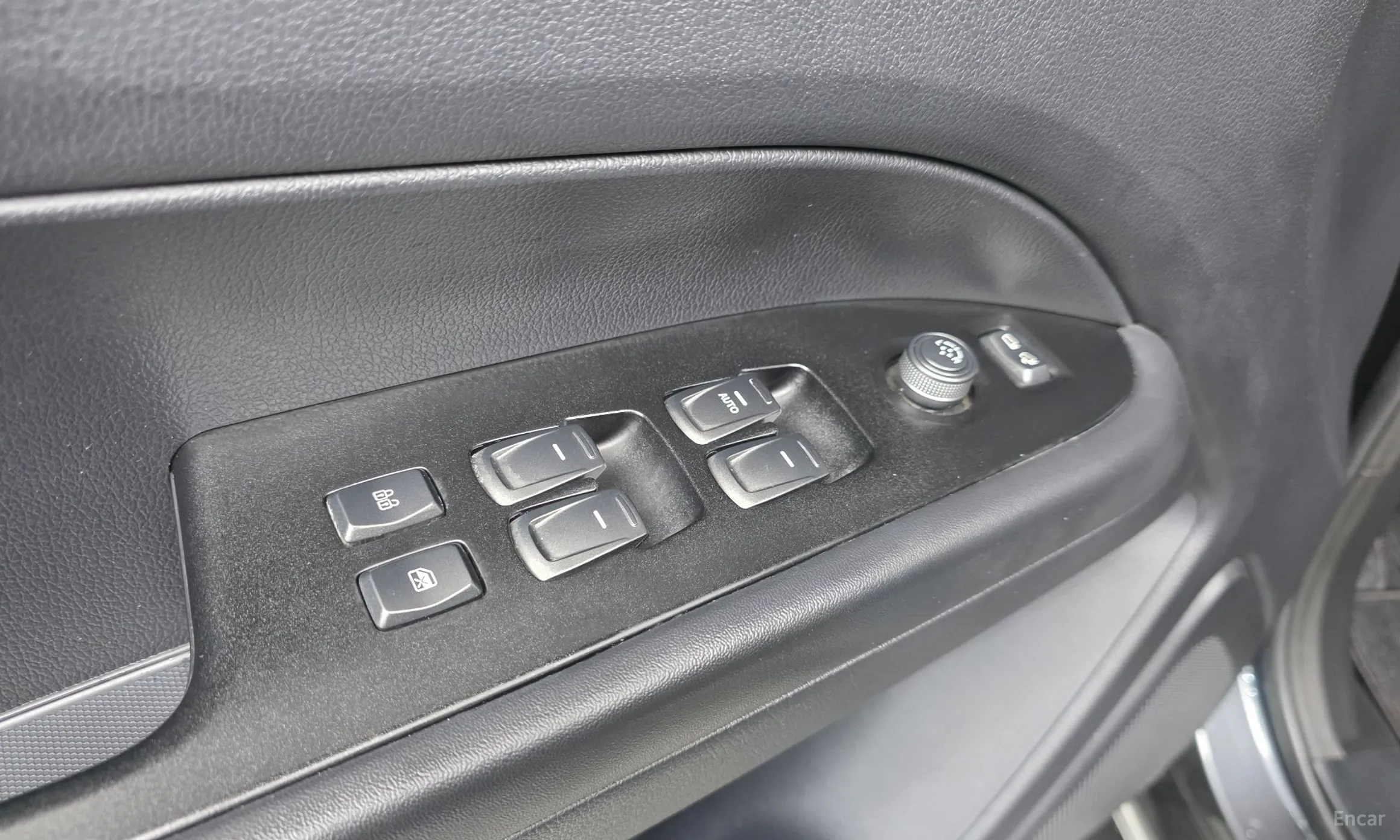 KG Mobility (SsangYong) Rexton Sports превью 12