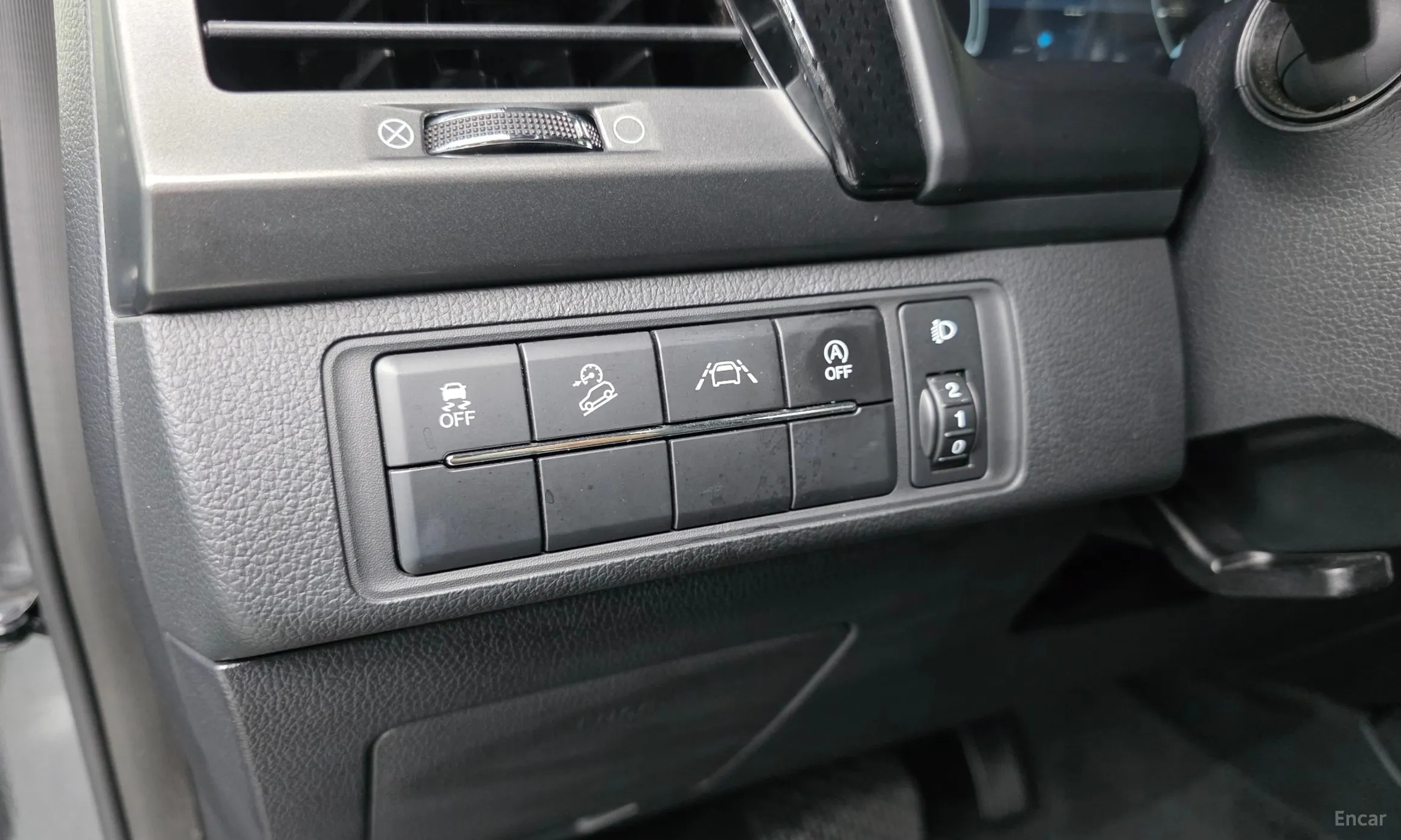 KG Mobility (SsangYong) Rexton Sports превью 13