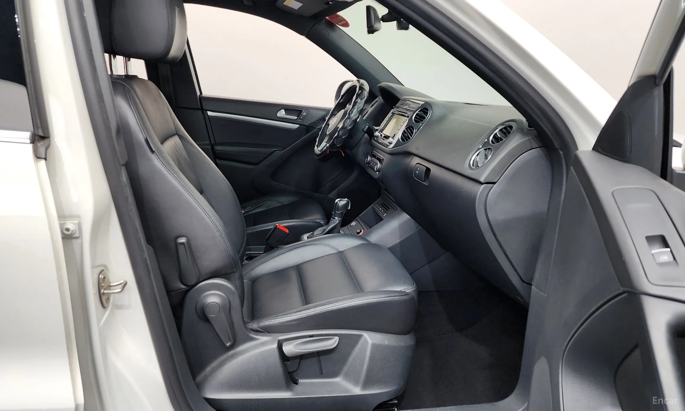 Volkswagen New Tiguan превью 11