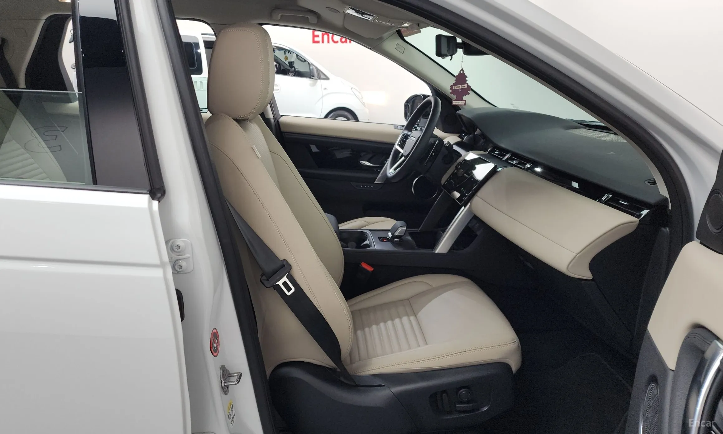 Land Rover Discovery Sports превью 11