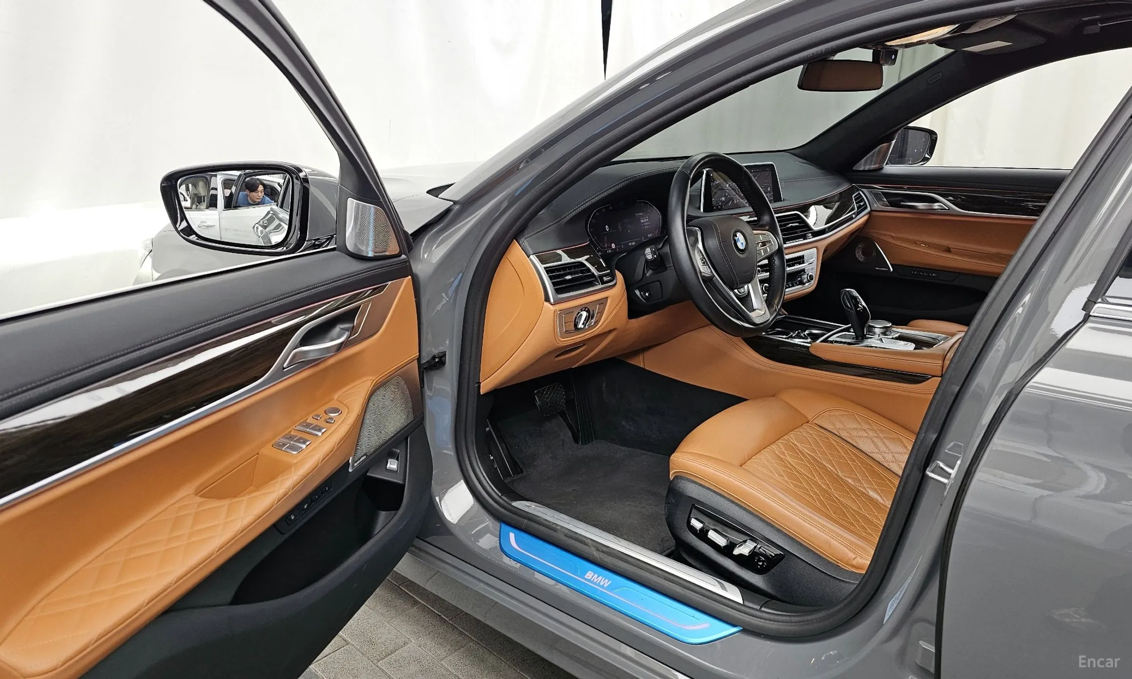 BMW 7 Series (G11) превью 10