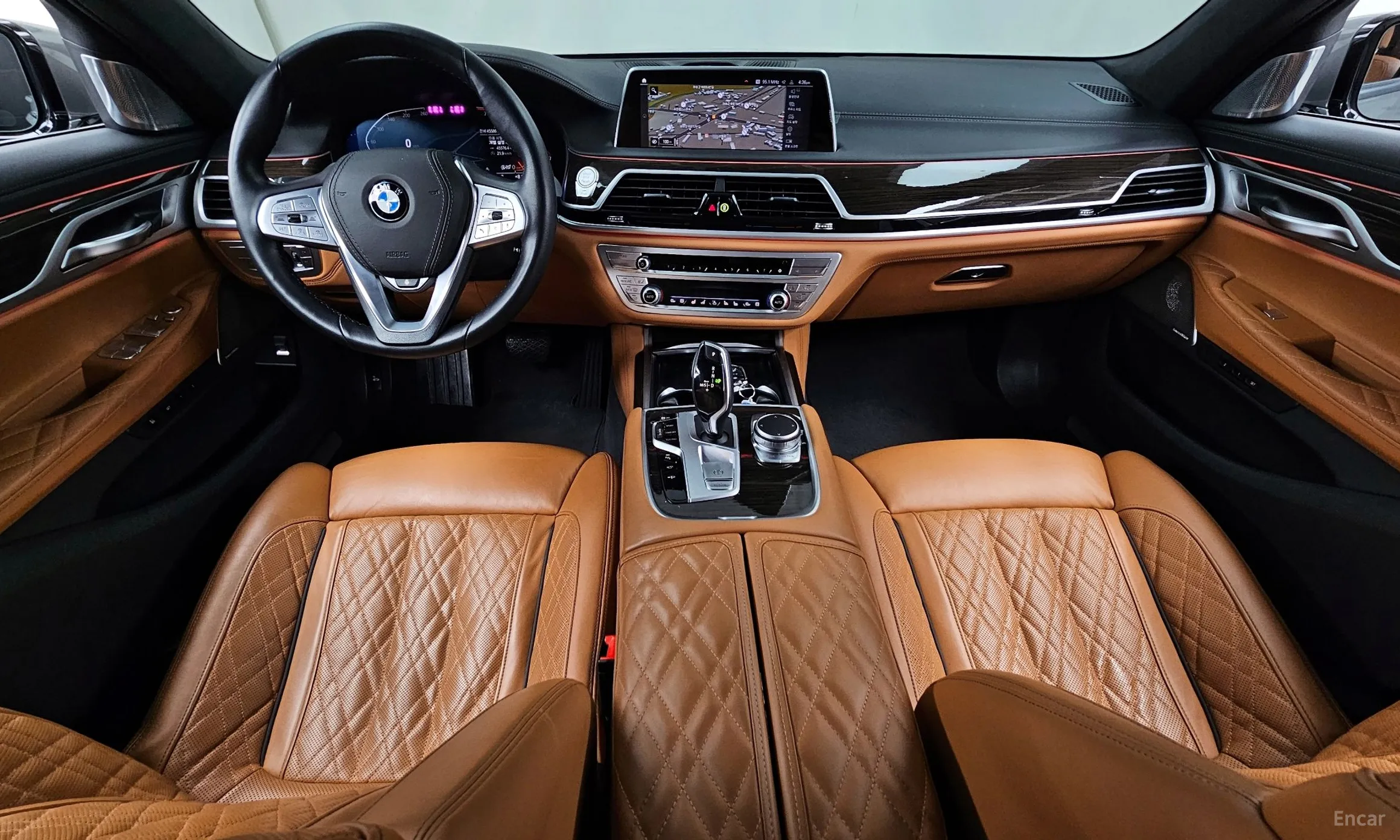 BMW 7 Series (G11) превью 7