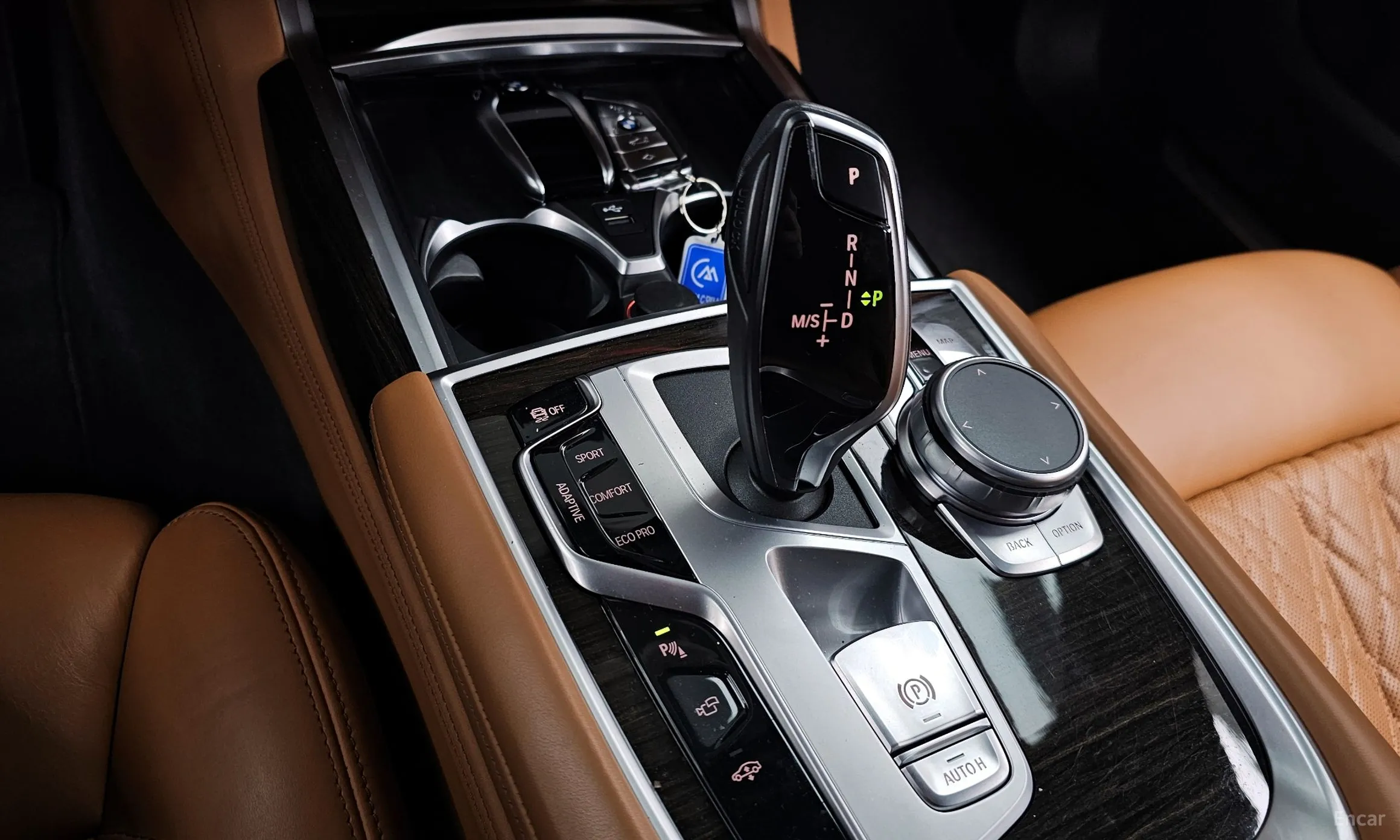 BMW 7 Series (G11) превью 9