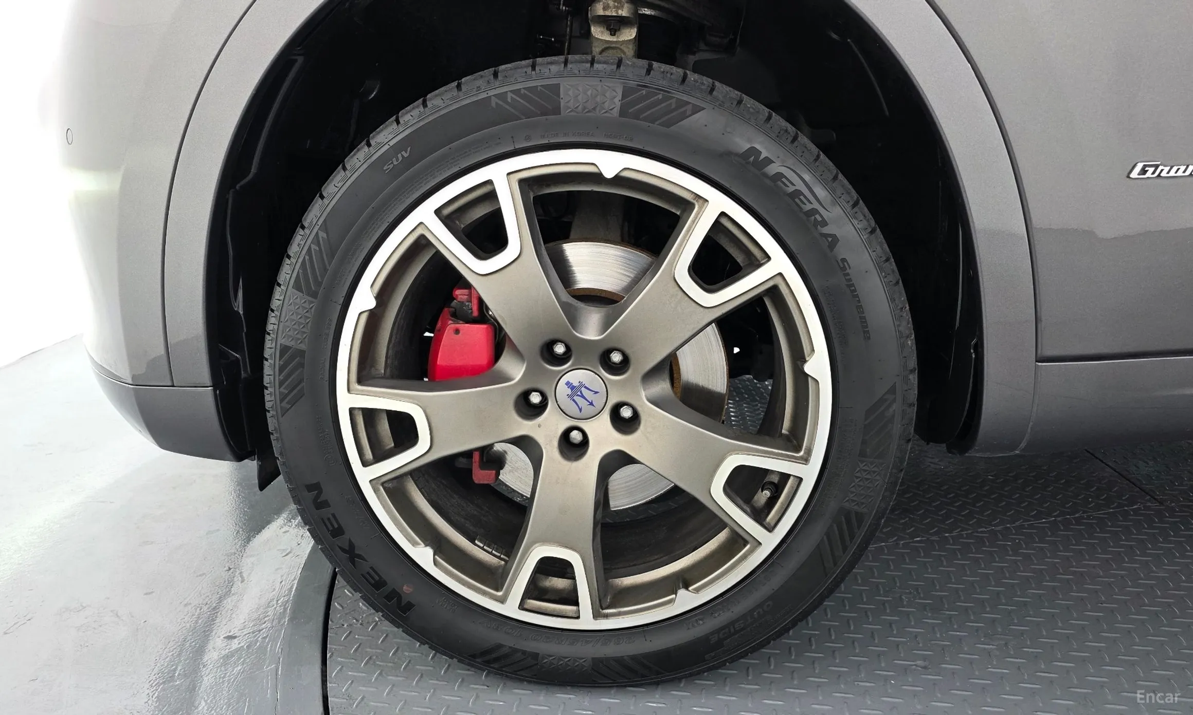 Maserati Levante превью 5