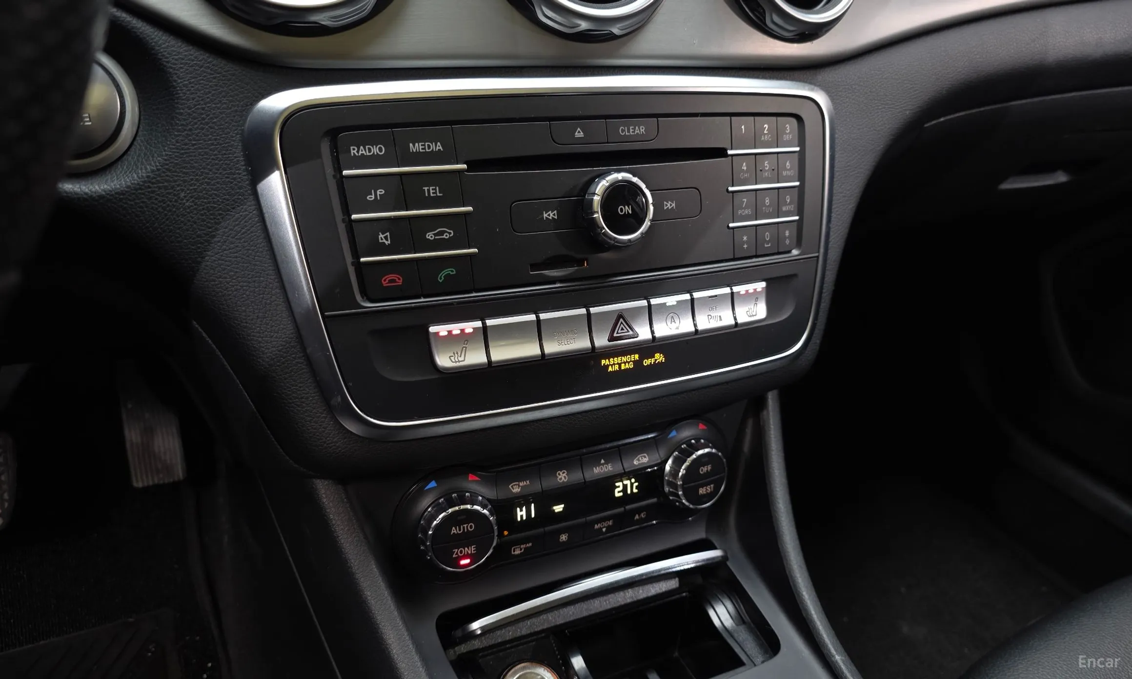 Mercedes Benz GLA-Class X156 превью 16