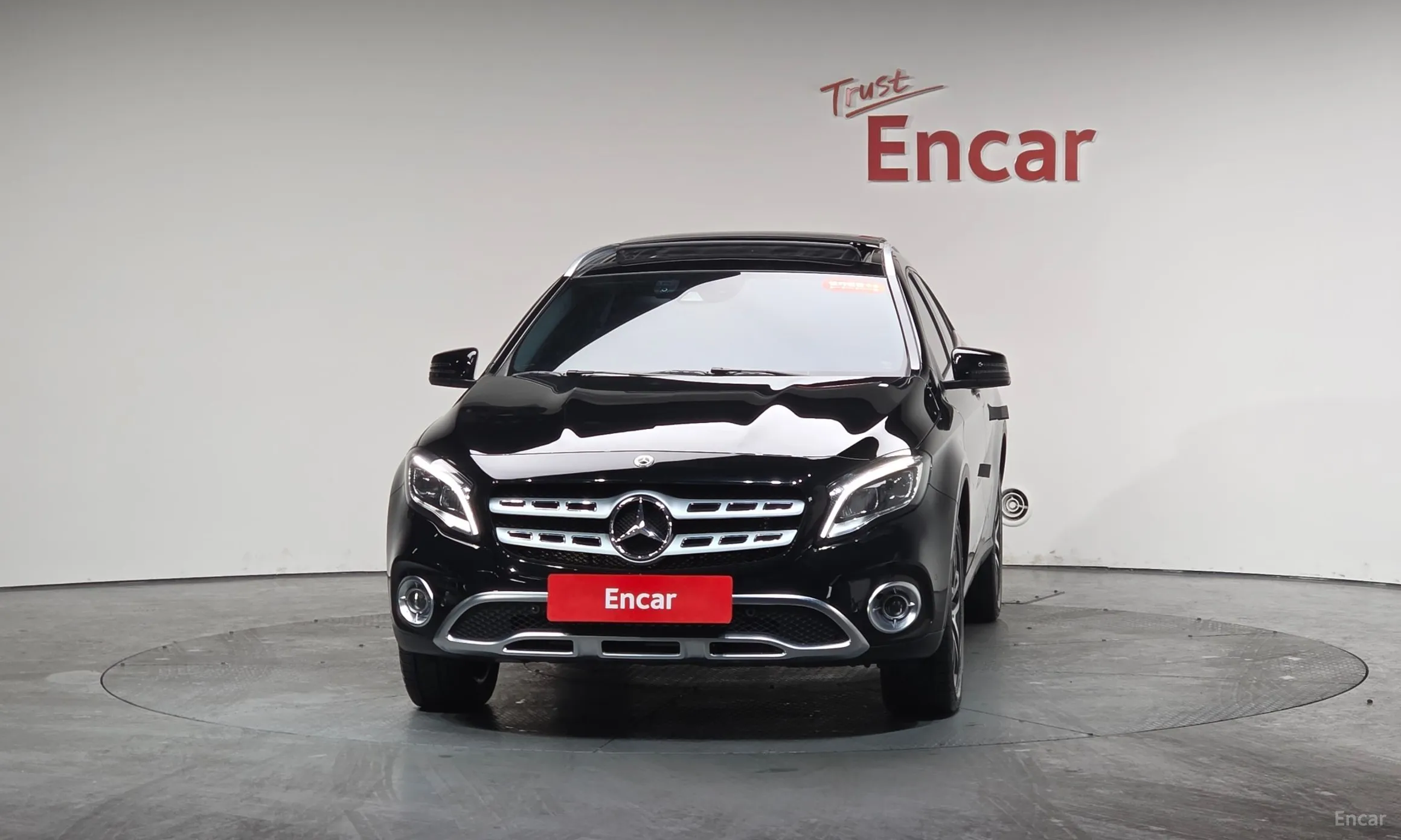 Mercedes Benz GLA-Class X156 превью 3