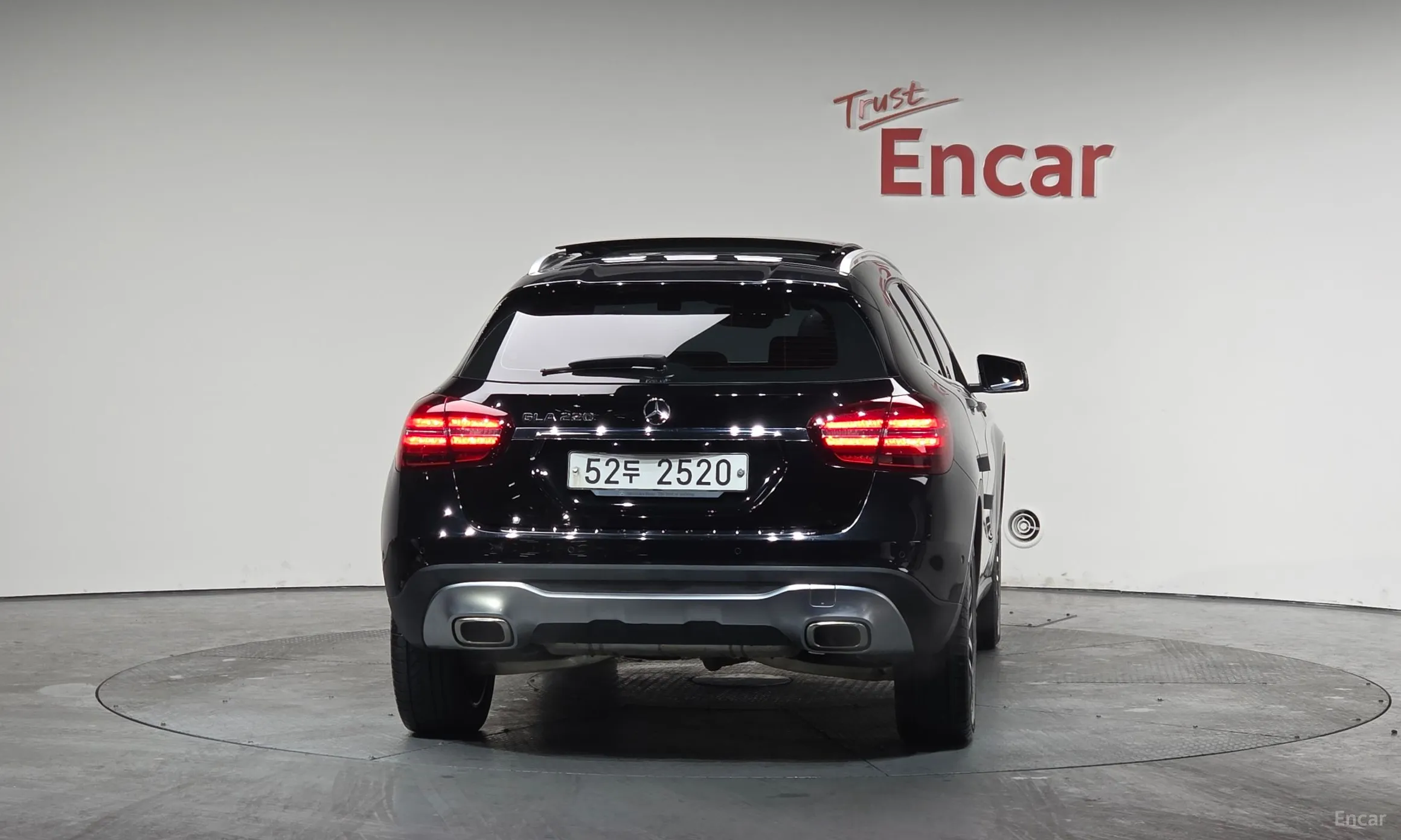 Mercedes Benz GLA-Class X156 превью 4
