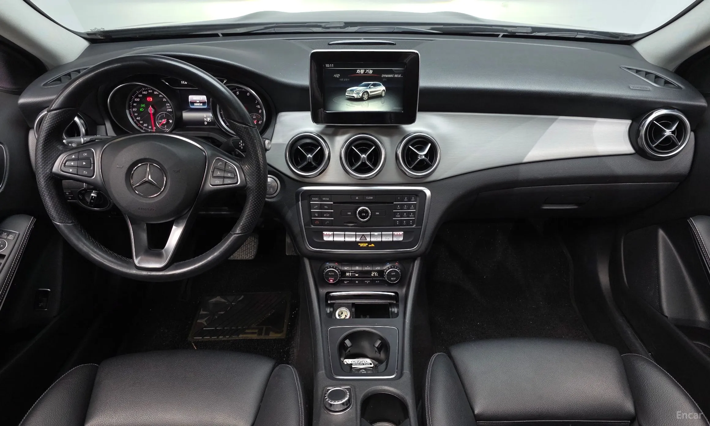Mercedes Benz GLA-Class X156 превью 7