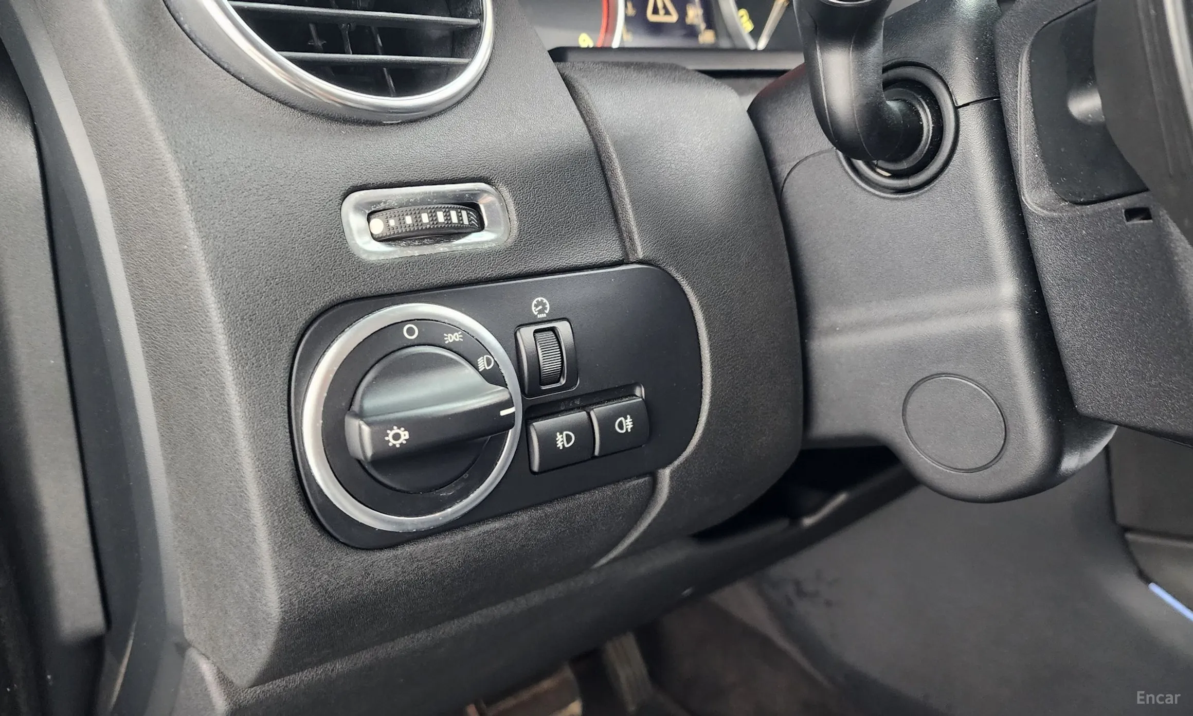 Land Rover Discovery 4 превью 14