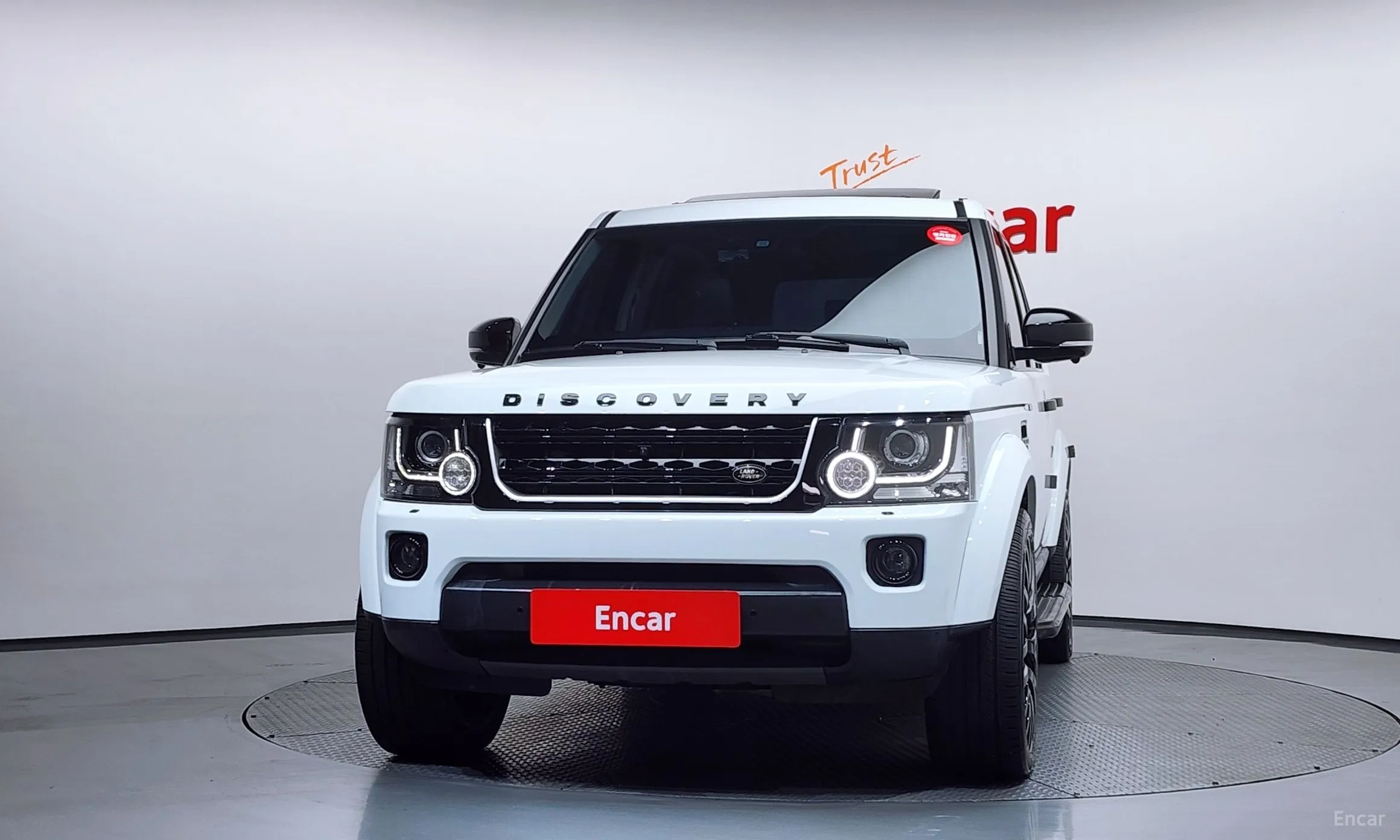 Land Rover Discovery 4 превью 3