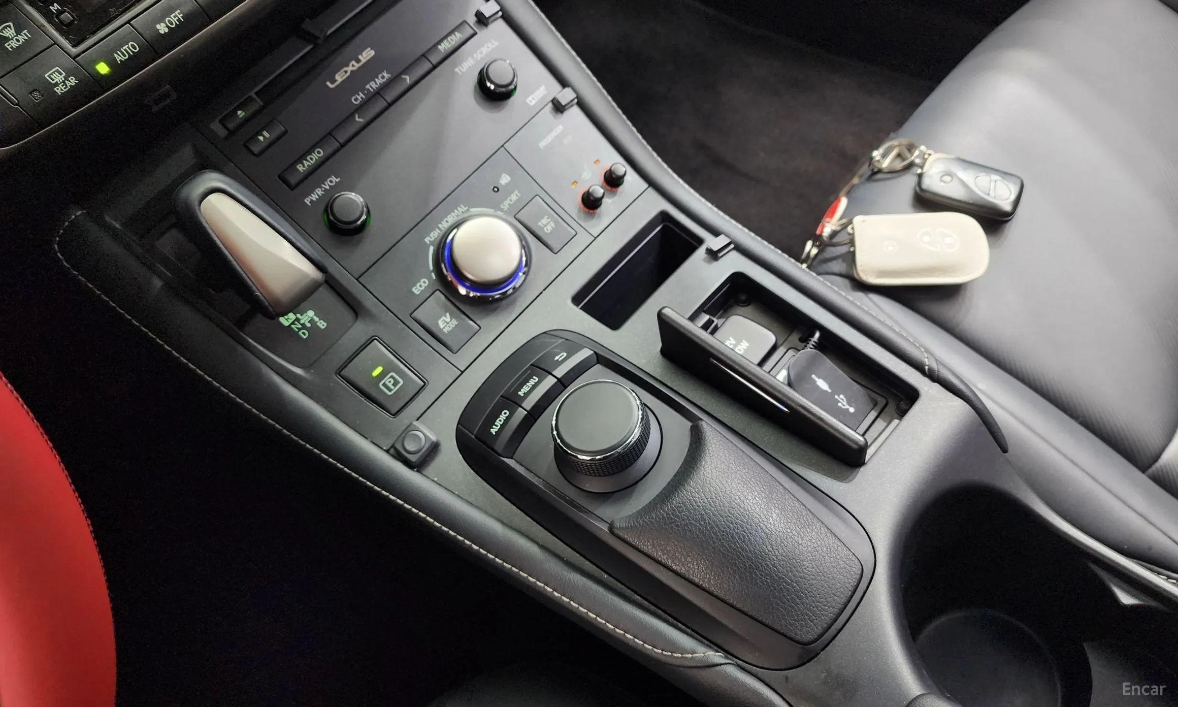 Lexus CT200h превью 9