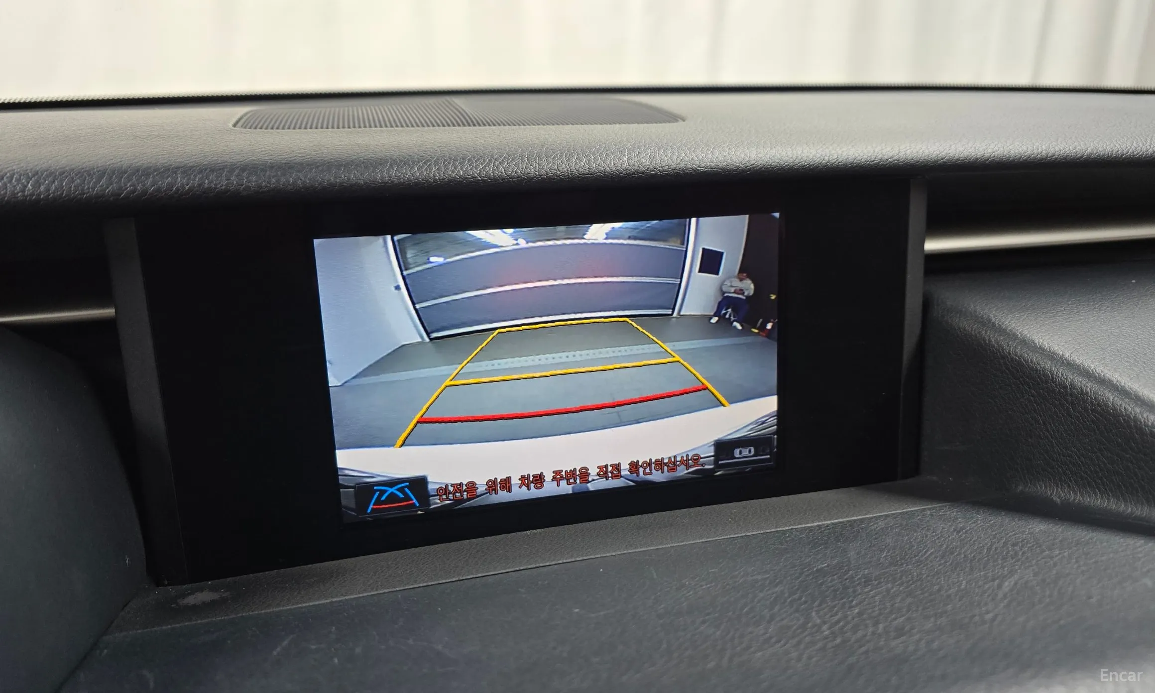 Lexus New IS200t превью 15