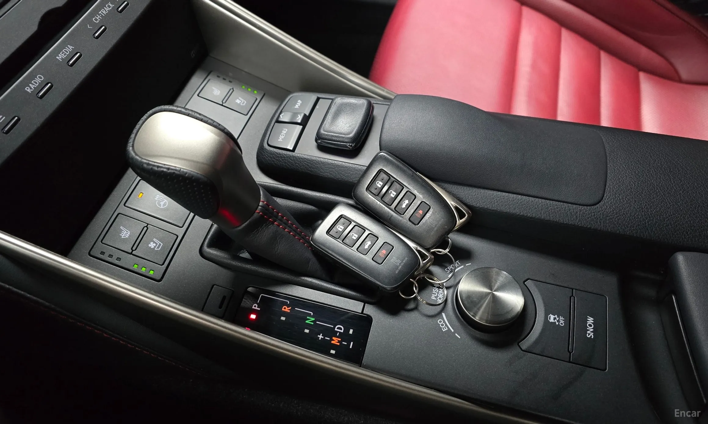 Lexus New IS200t превью 9