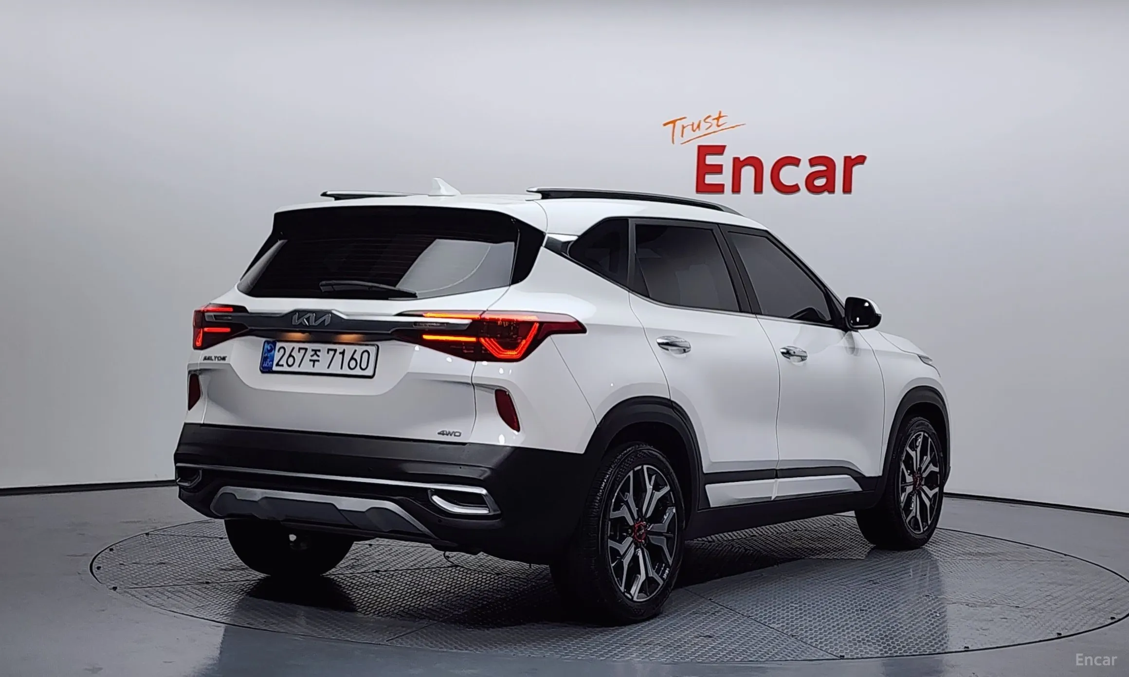 Kia Seltos превью 2