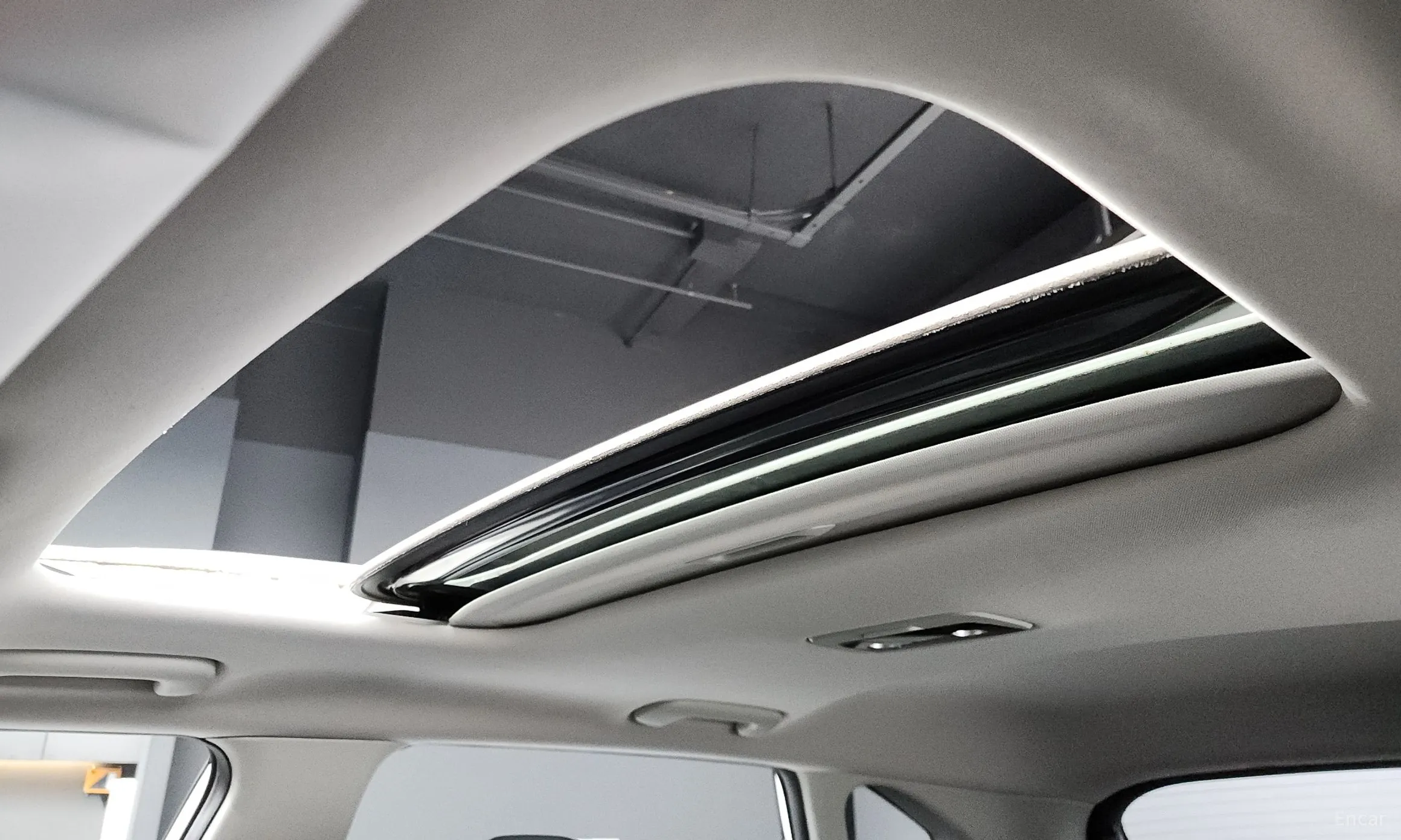 Kia Seltos превью 17