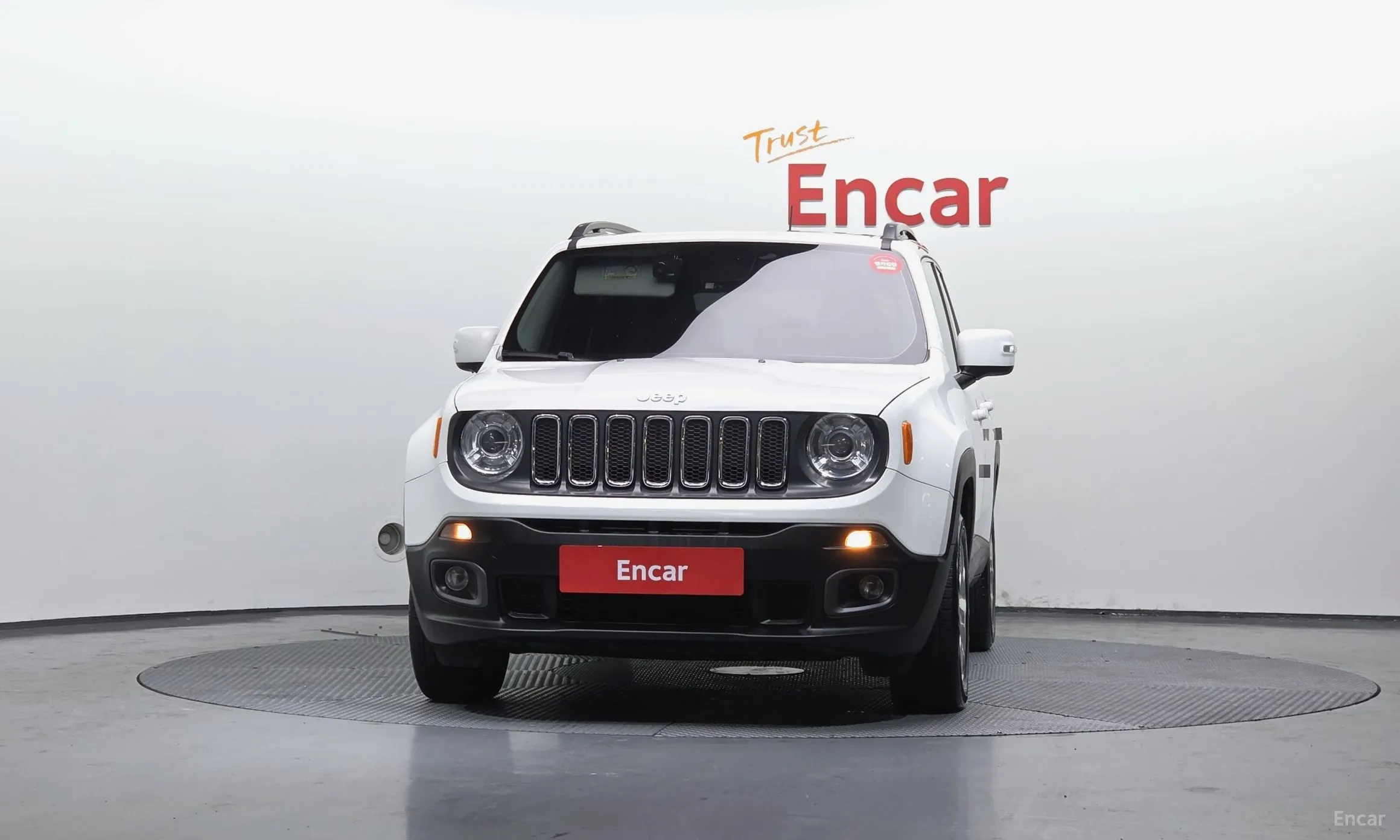 Jeep Renegade превью 3