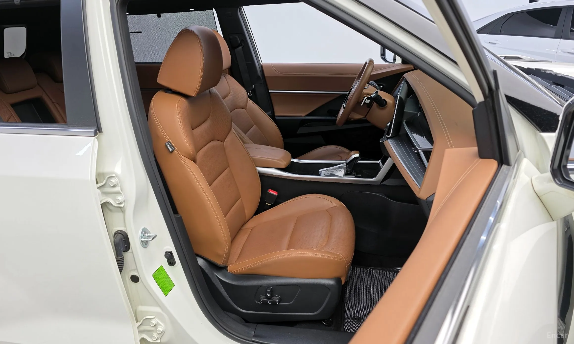 KG Mobility (SsangYong) Torres превью 12