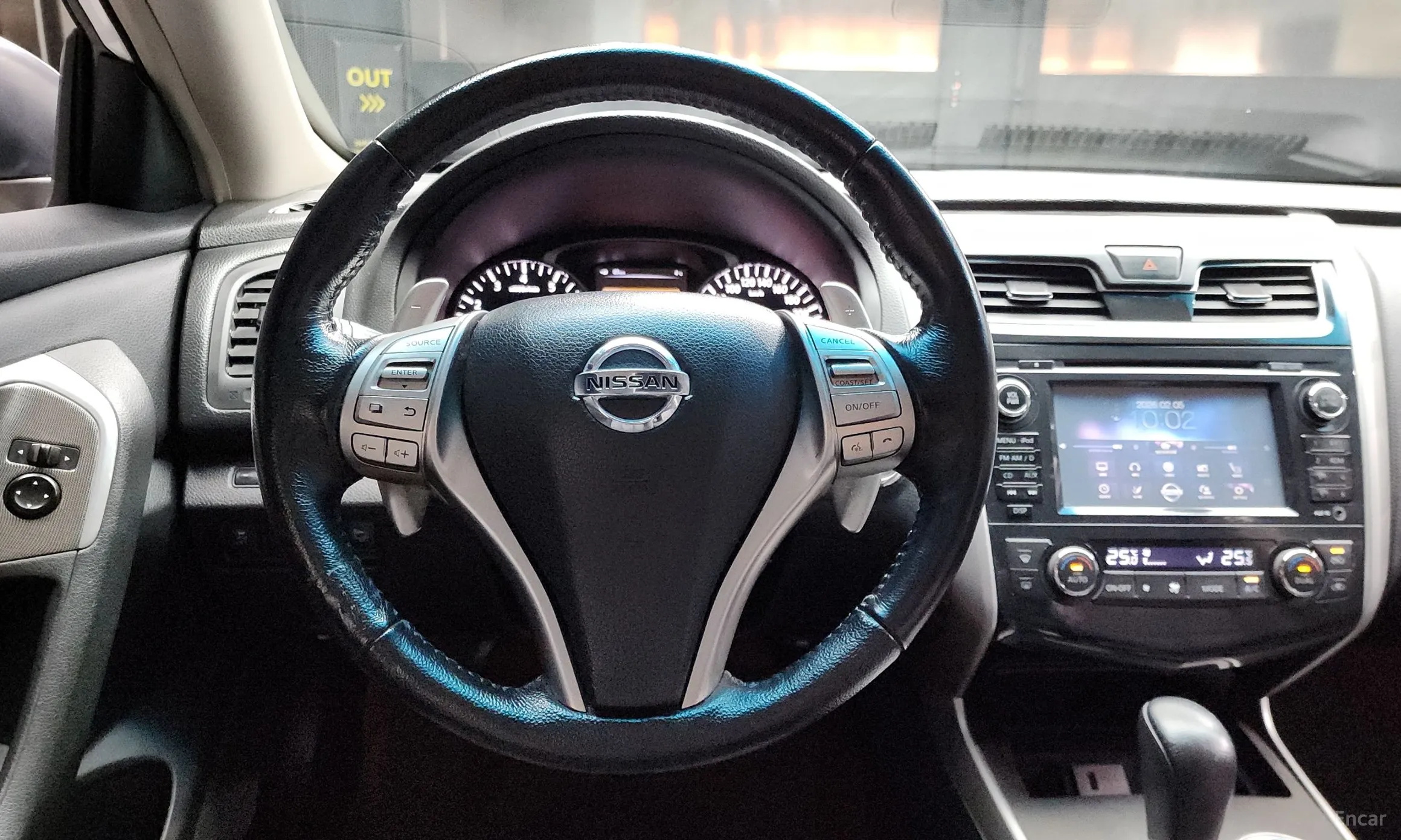 Nissan Altima превью 13