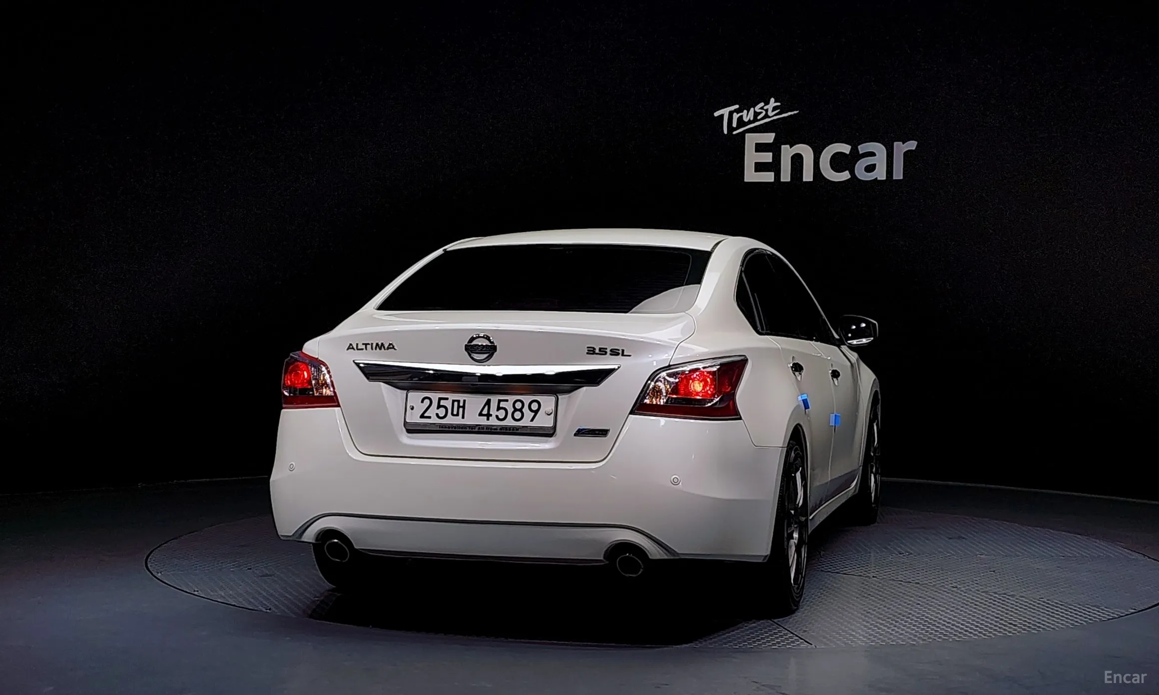 Nissan Altima превью 4