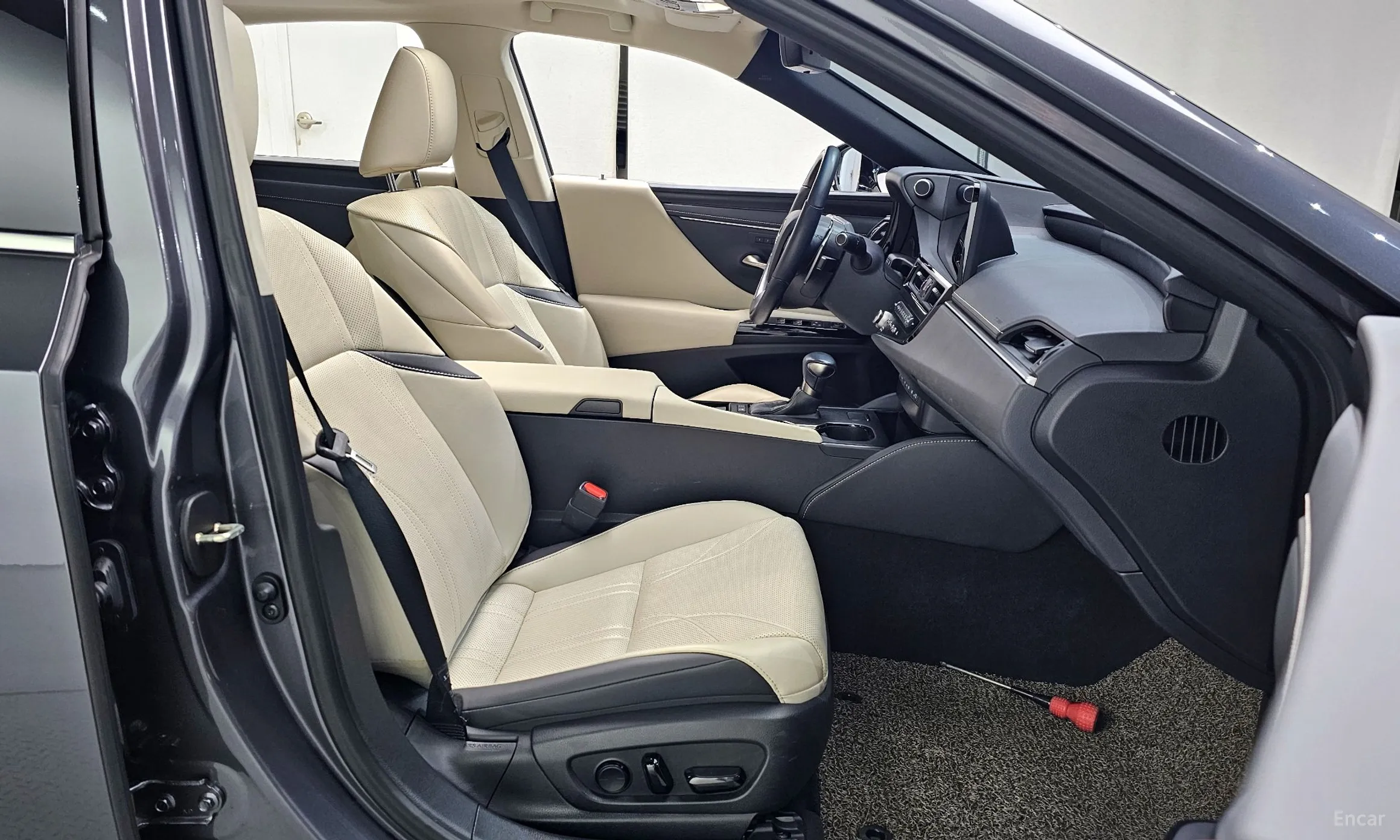 Lexus ES300h 7th Generation превью 10