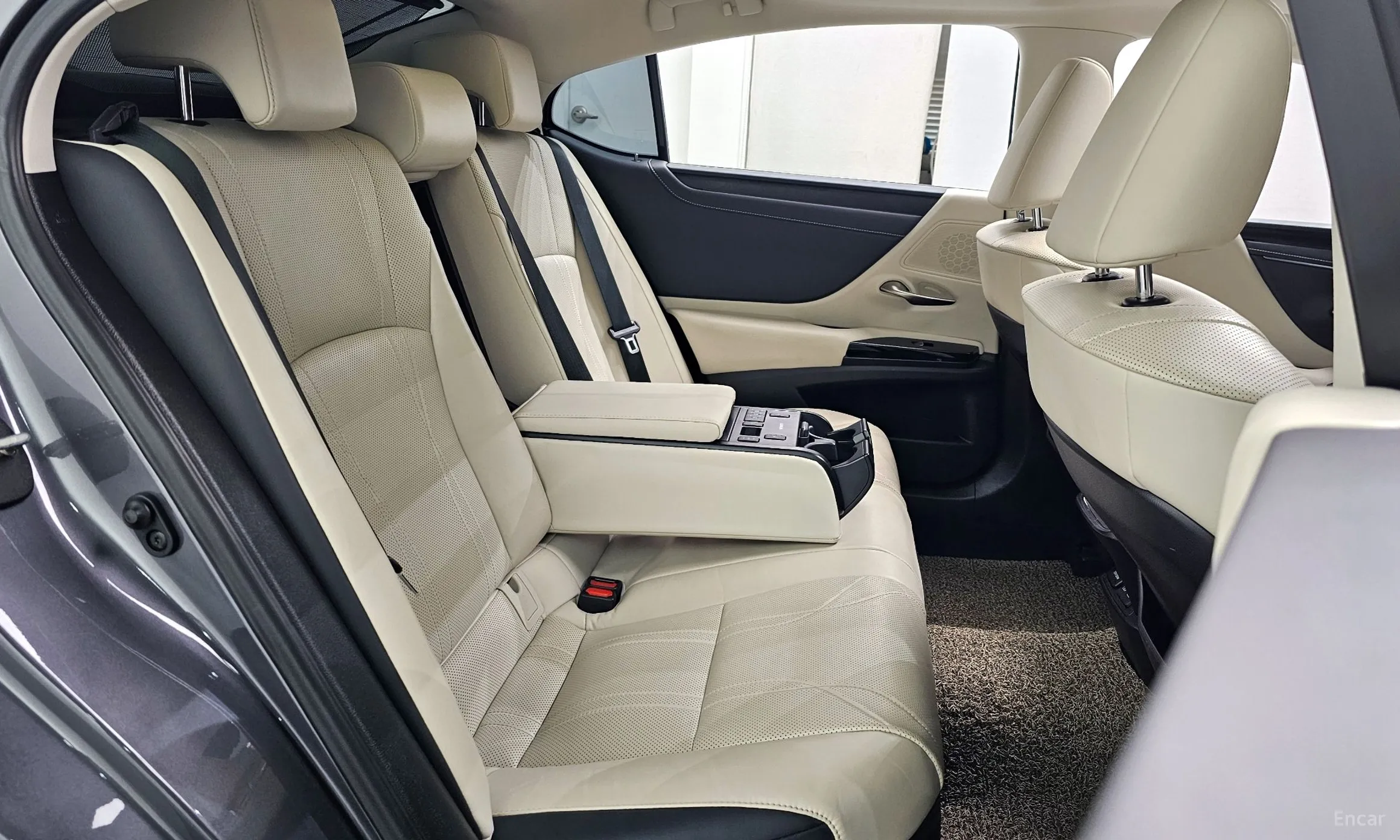 Lexus ES300h 7th Generation превью 12