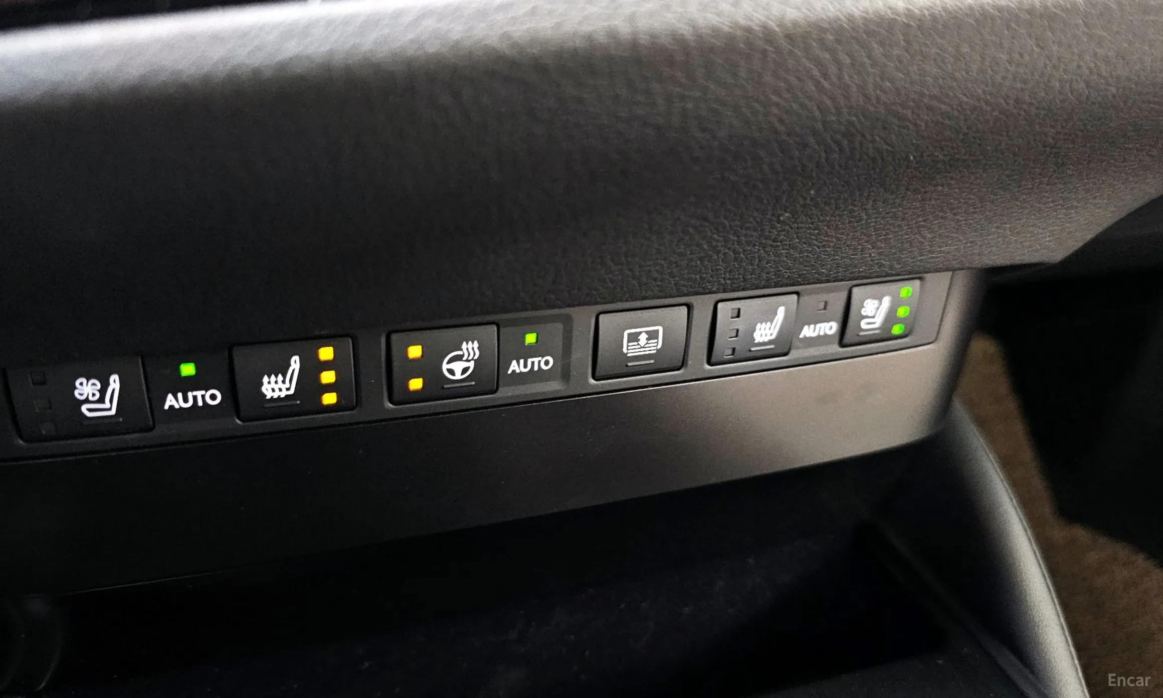 Lexus ES300h 7th Generation превью 16