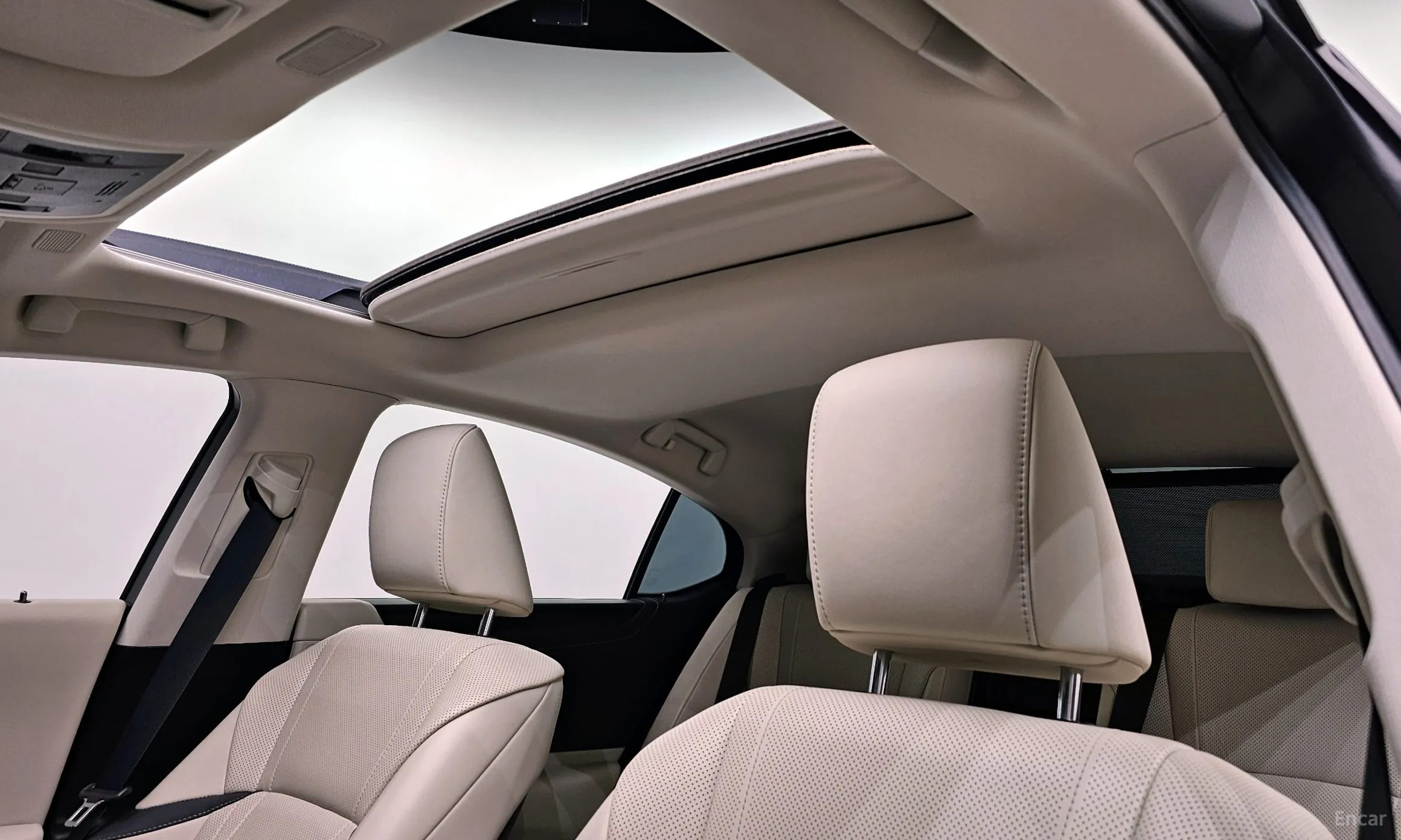 Lexus ES300h 7th Generation превью 18