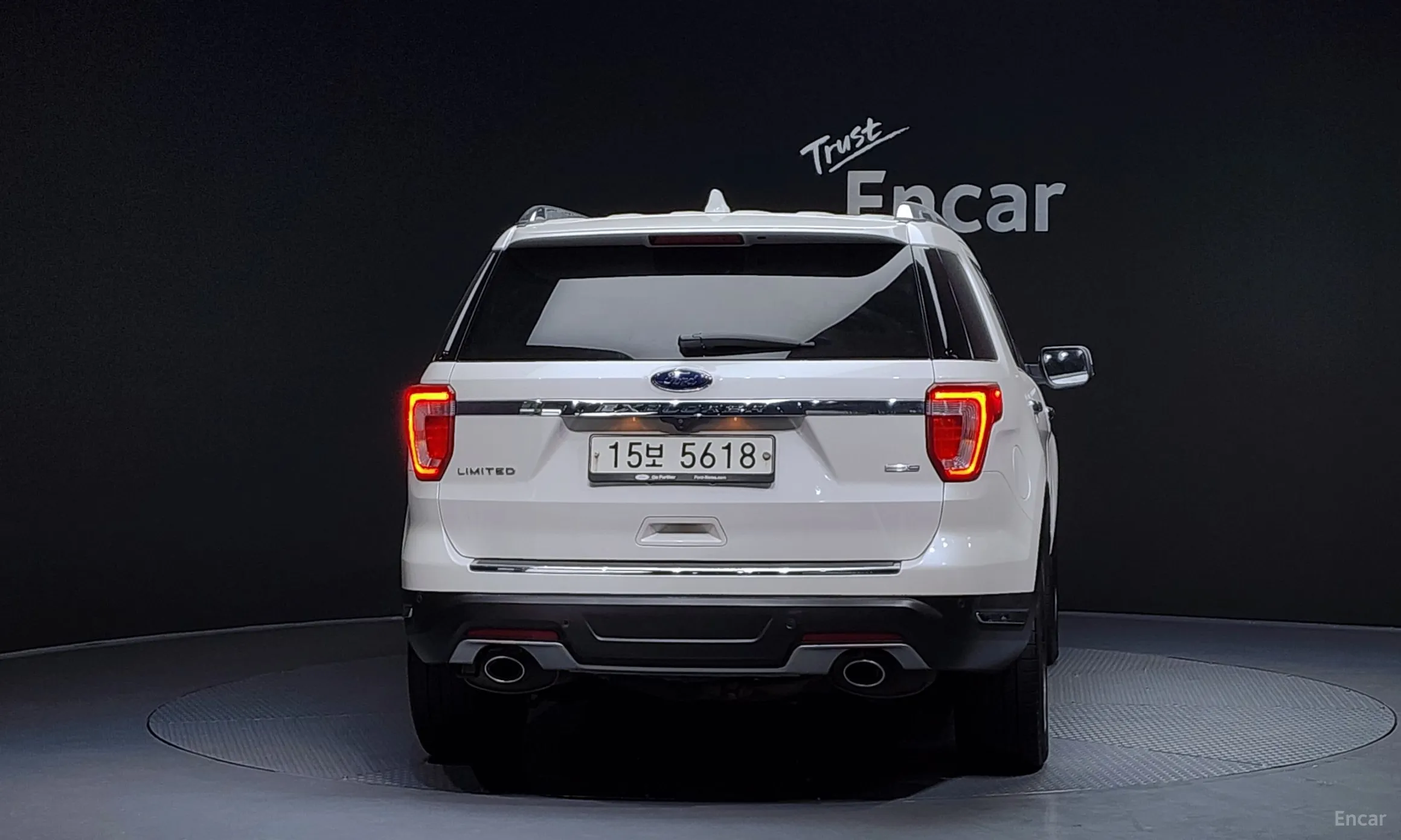 Ford Explorer превью 4
