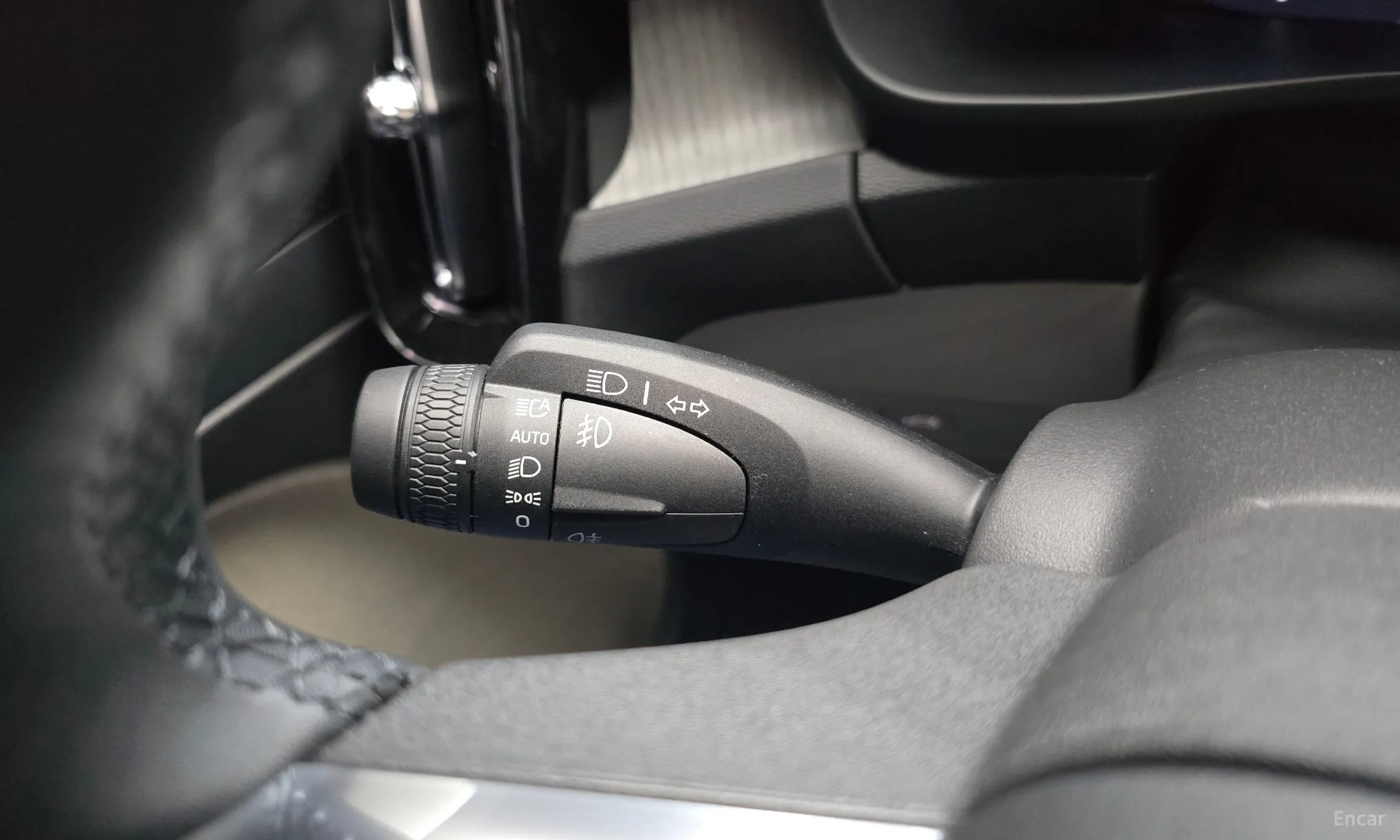 Volvo XC40 превью 15