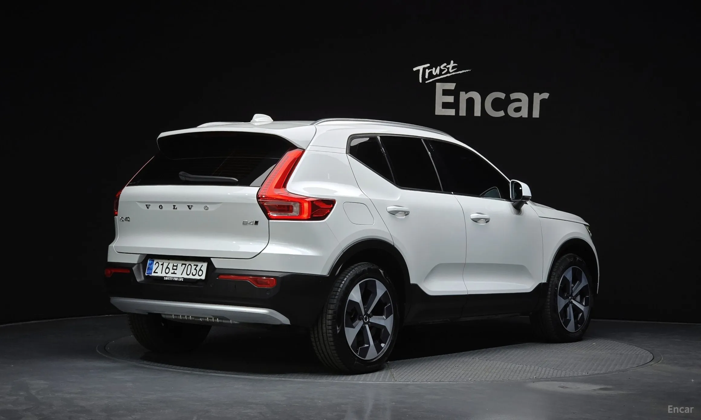 Volvo XC40 превью 2