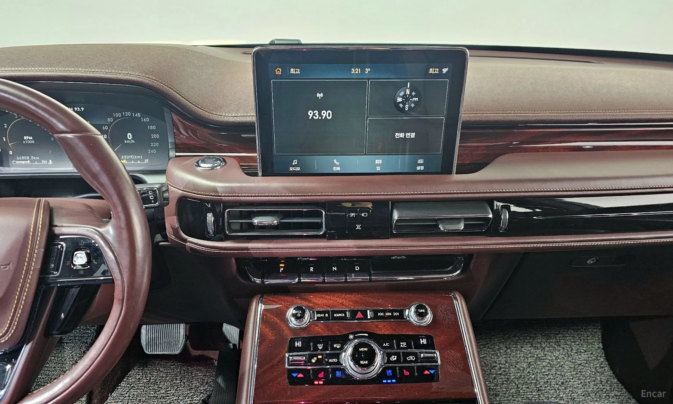 Lincoln Aviator 2nd Generation превью 14