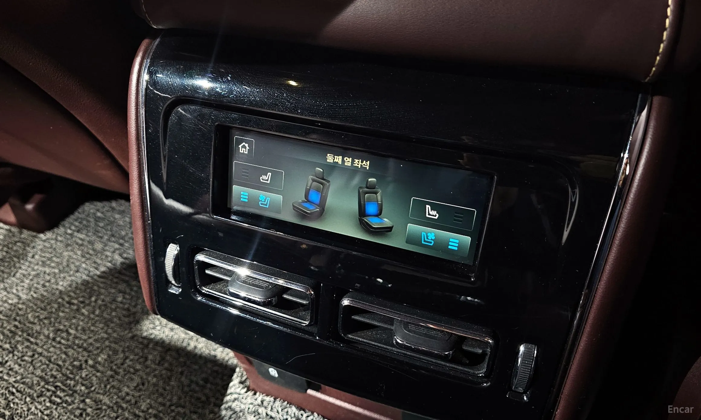 Lincoln Aviator 2nd Generation превью 18