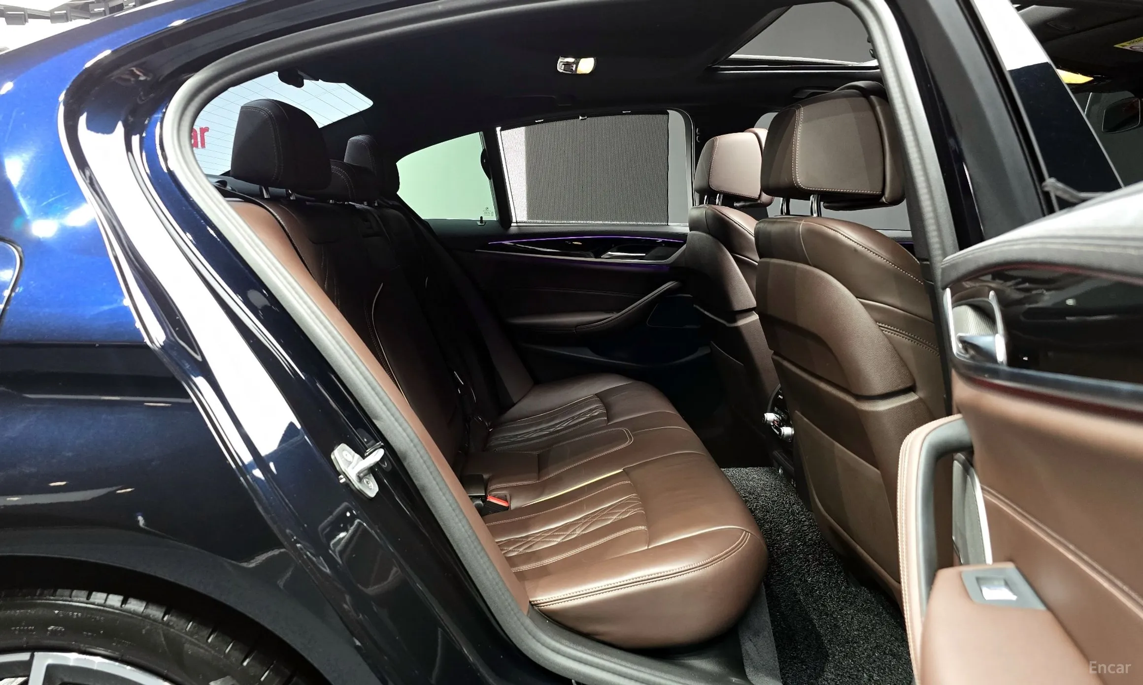 BMW 5 Series (G30) превью 12