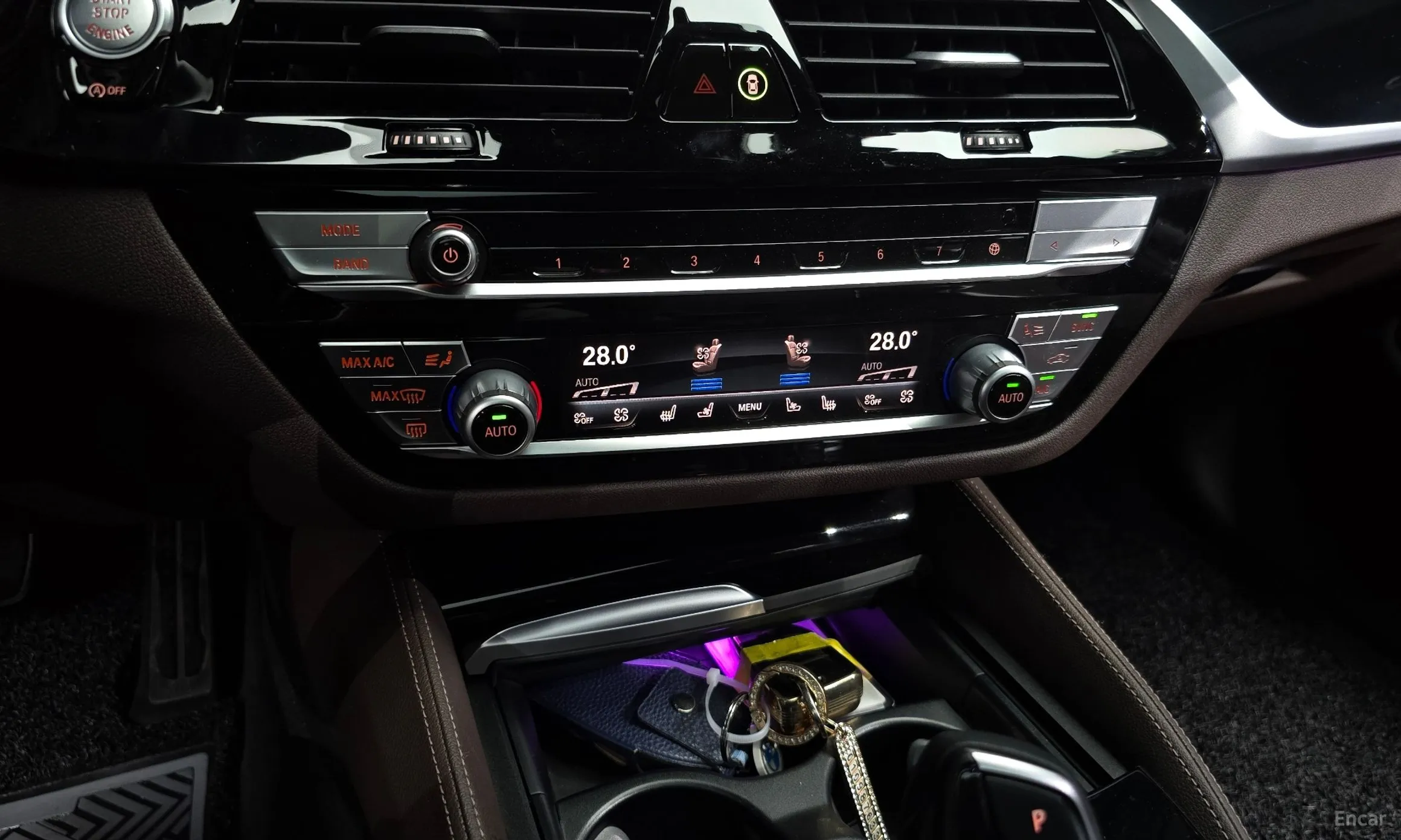 BMW 5 Series (G30) превью 16
