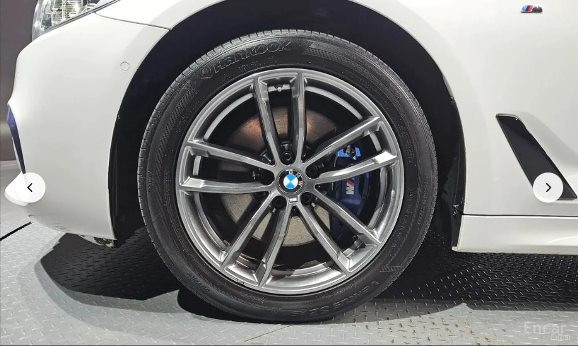 BMW 5 Series (G30) превью 5