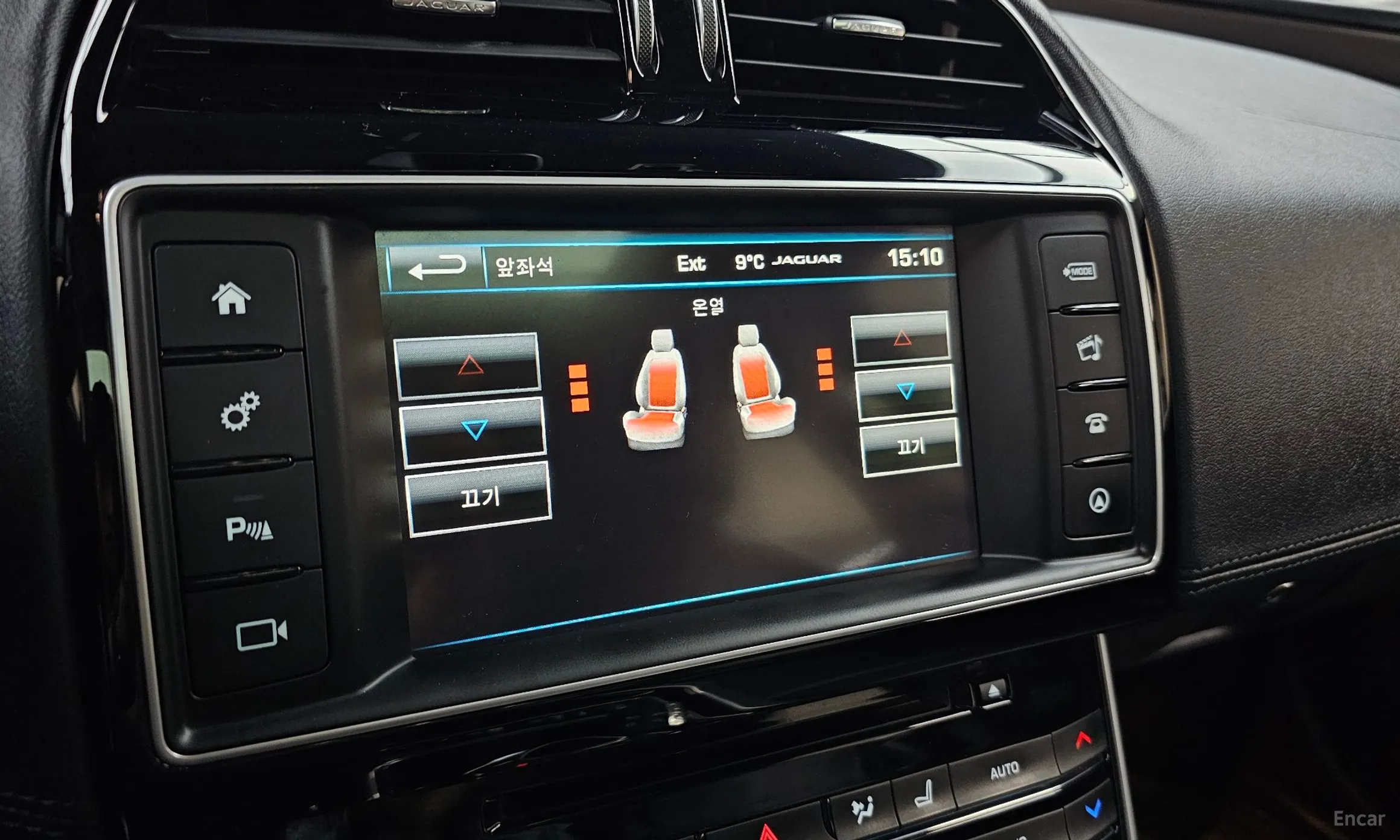 Jaguar XE превью 17