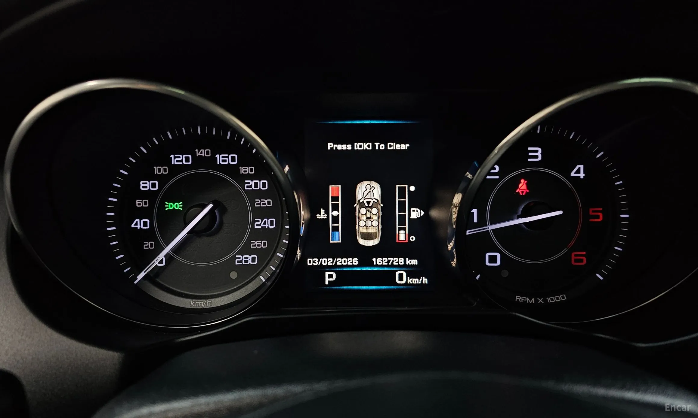 Jaguar XE превью 8