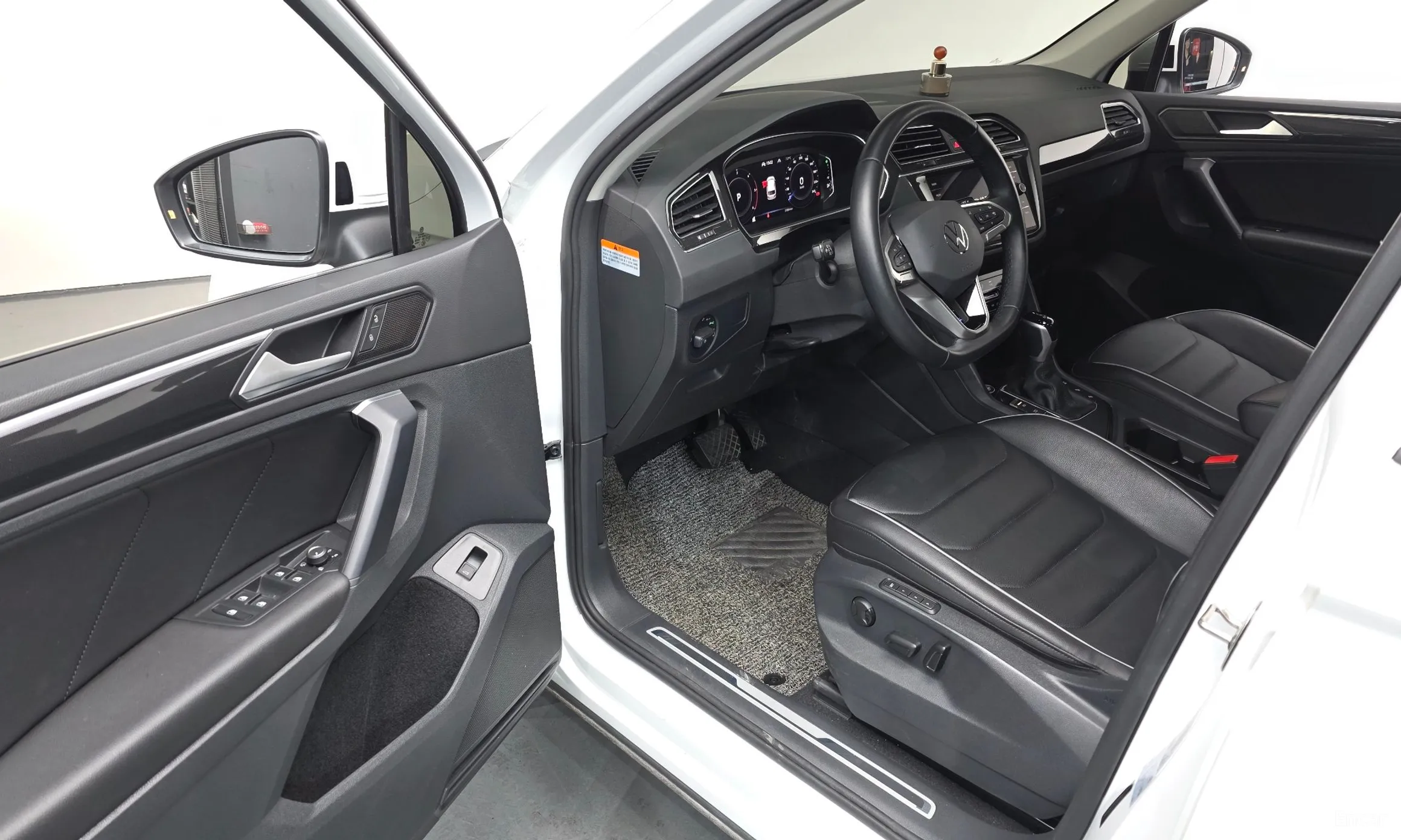 Volkswagen Tiguan 2nd Generation превью 10