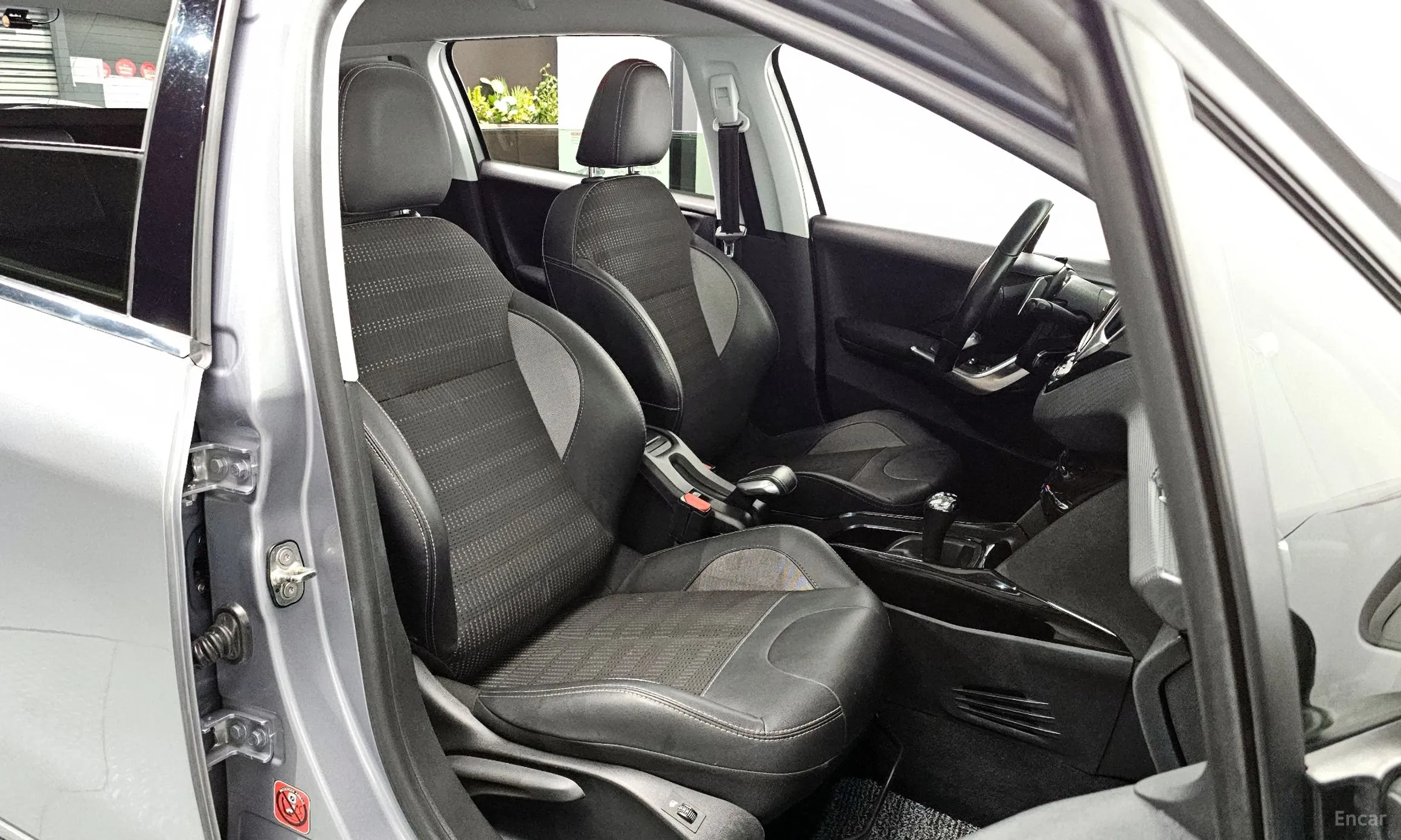 Peugeot 2008. превью 10