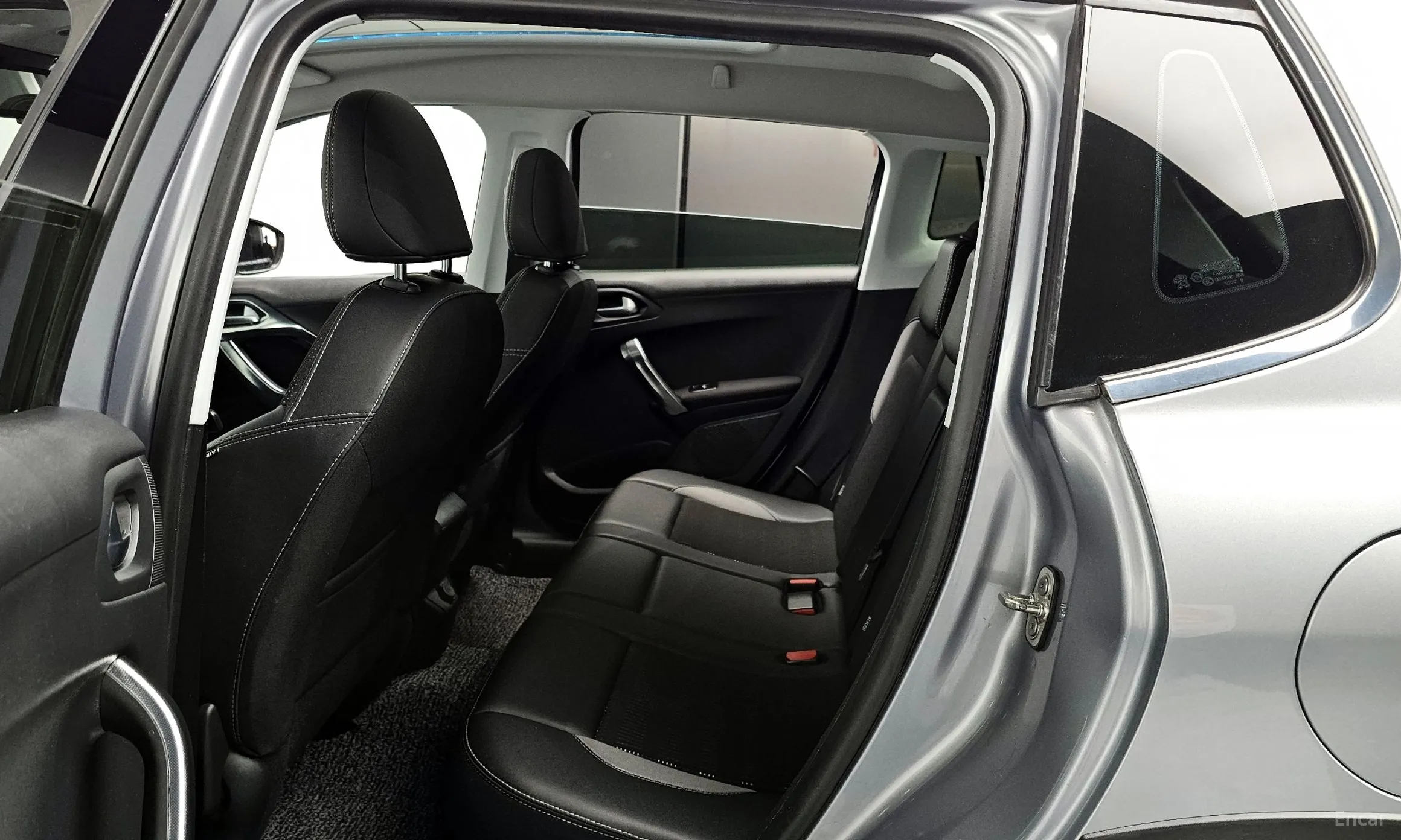 Peugeot 2008. превью 12